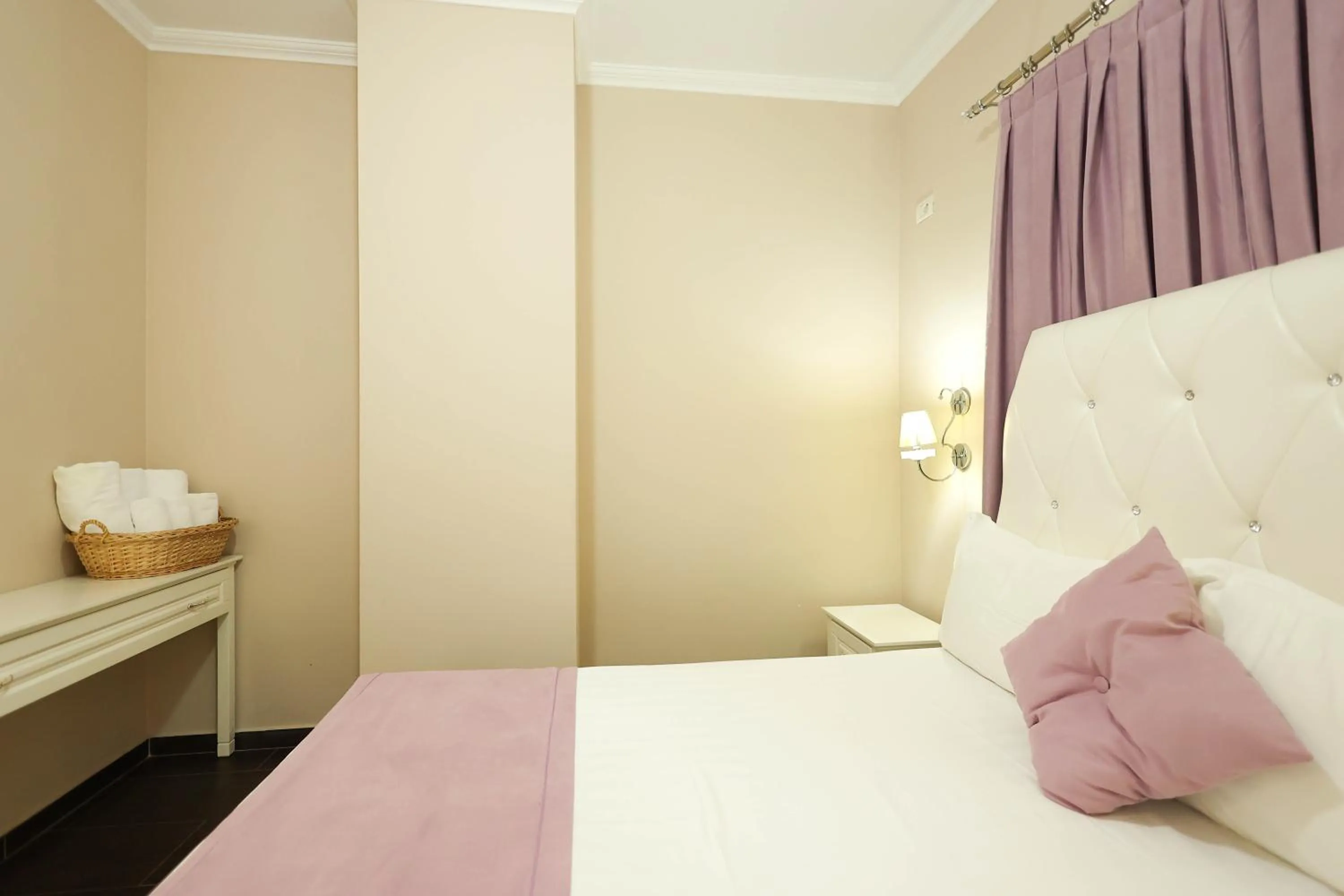 Bed in Apartments Flower Residence