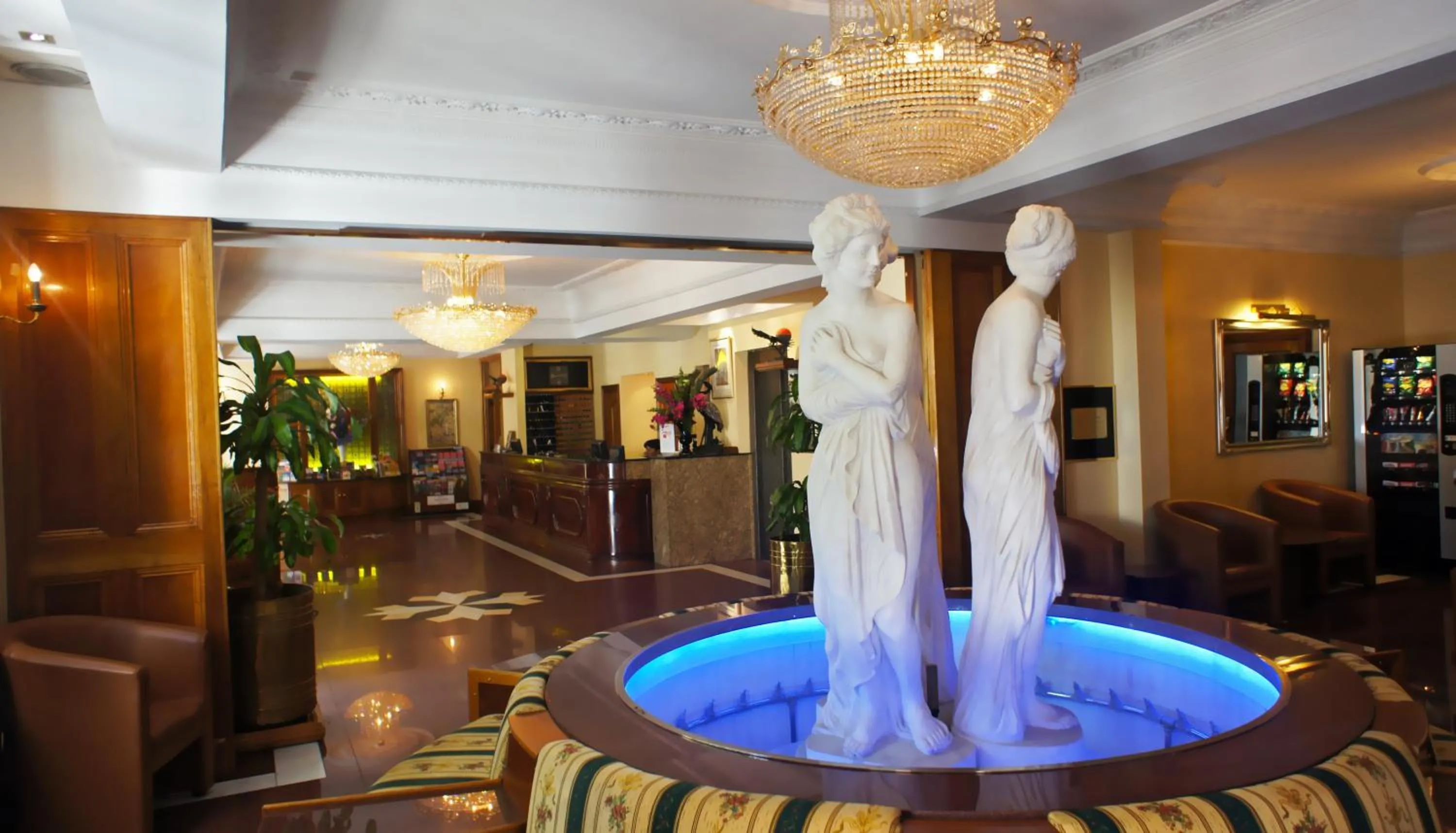 Lobby or reception in Abbey Court Hotel - Hyde Park