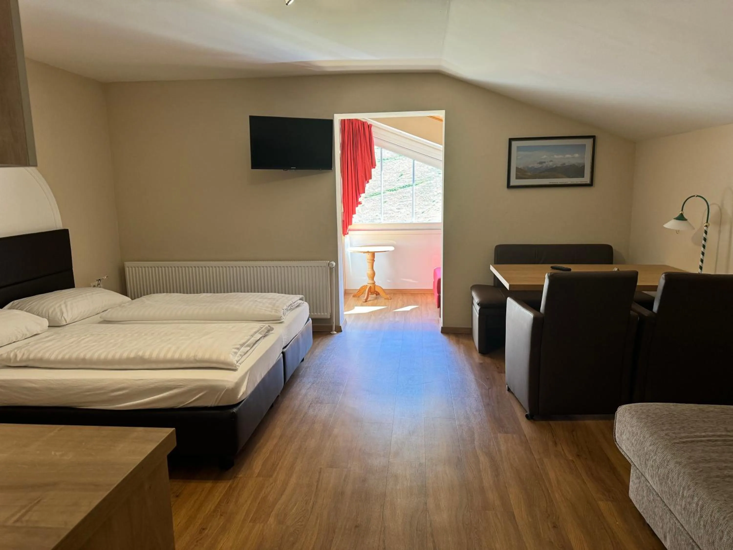 Photo of the whole room, Bed in Appartementhaus Christophorus
