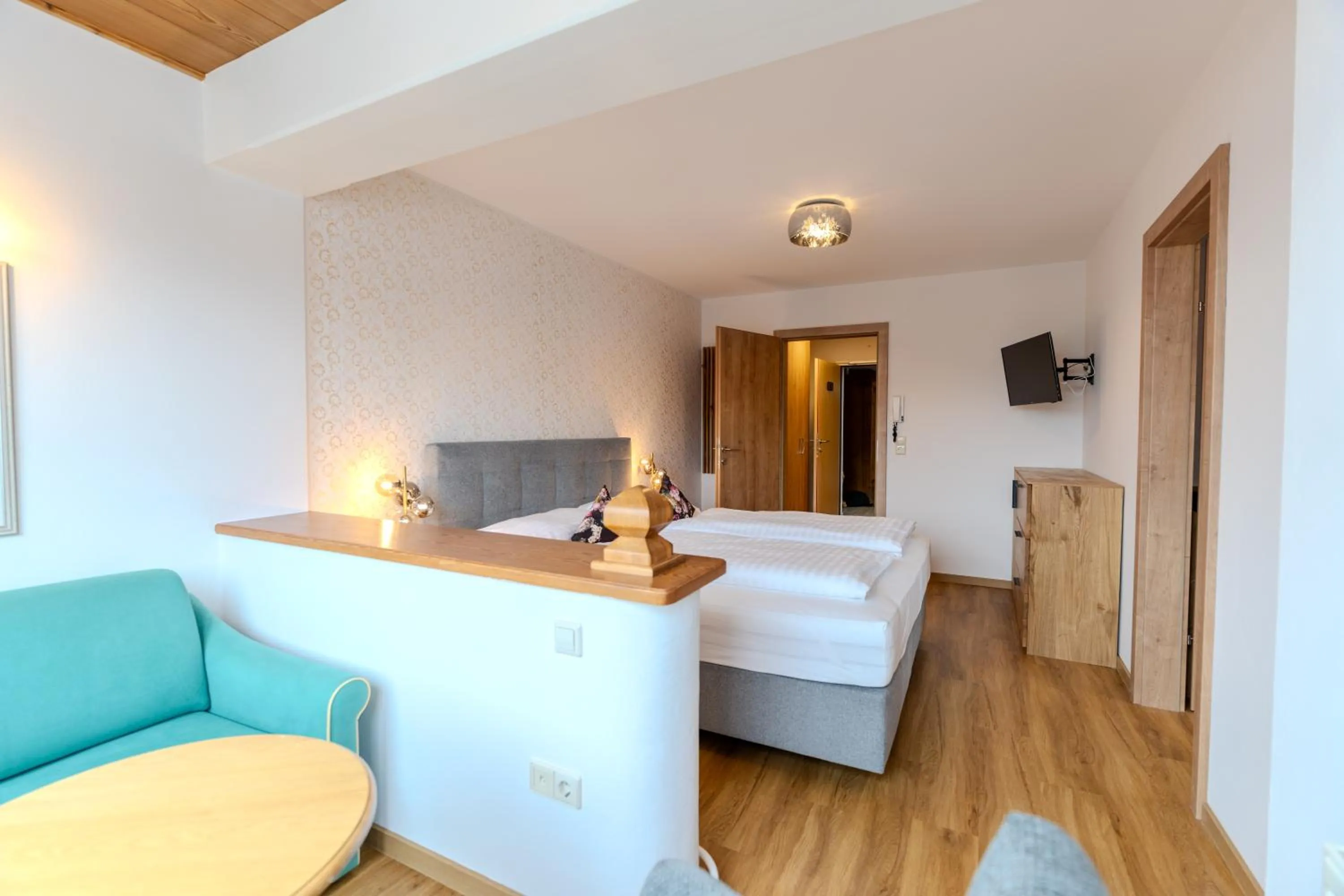 Photo of the whole room, Bed in Appartementhaus Christophorus