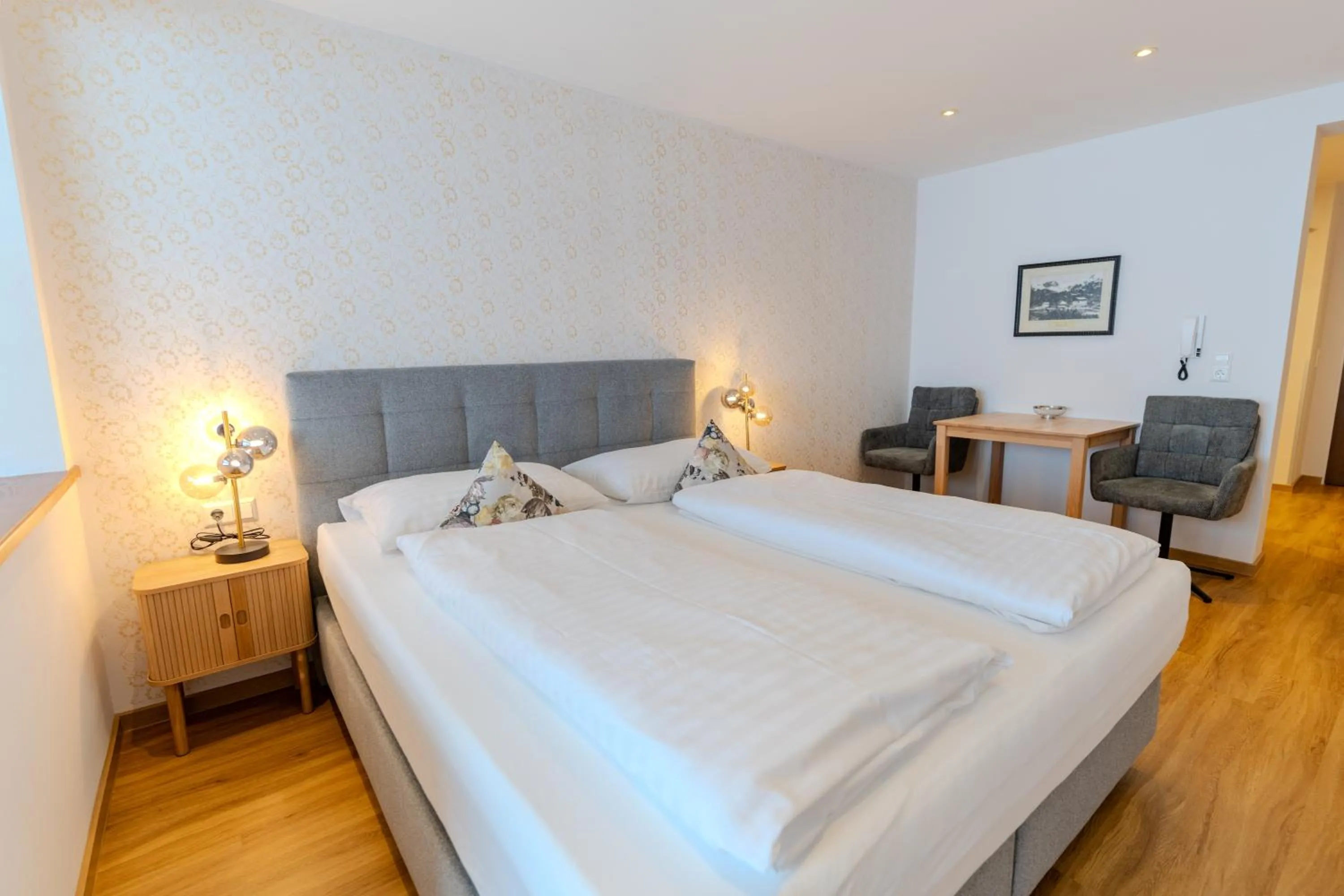 Photo of the whole room, Bed in Appartementhaus Christophorus