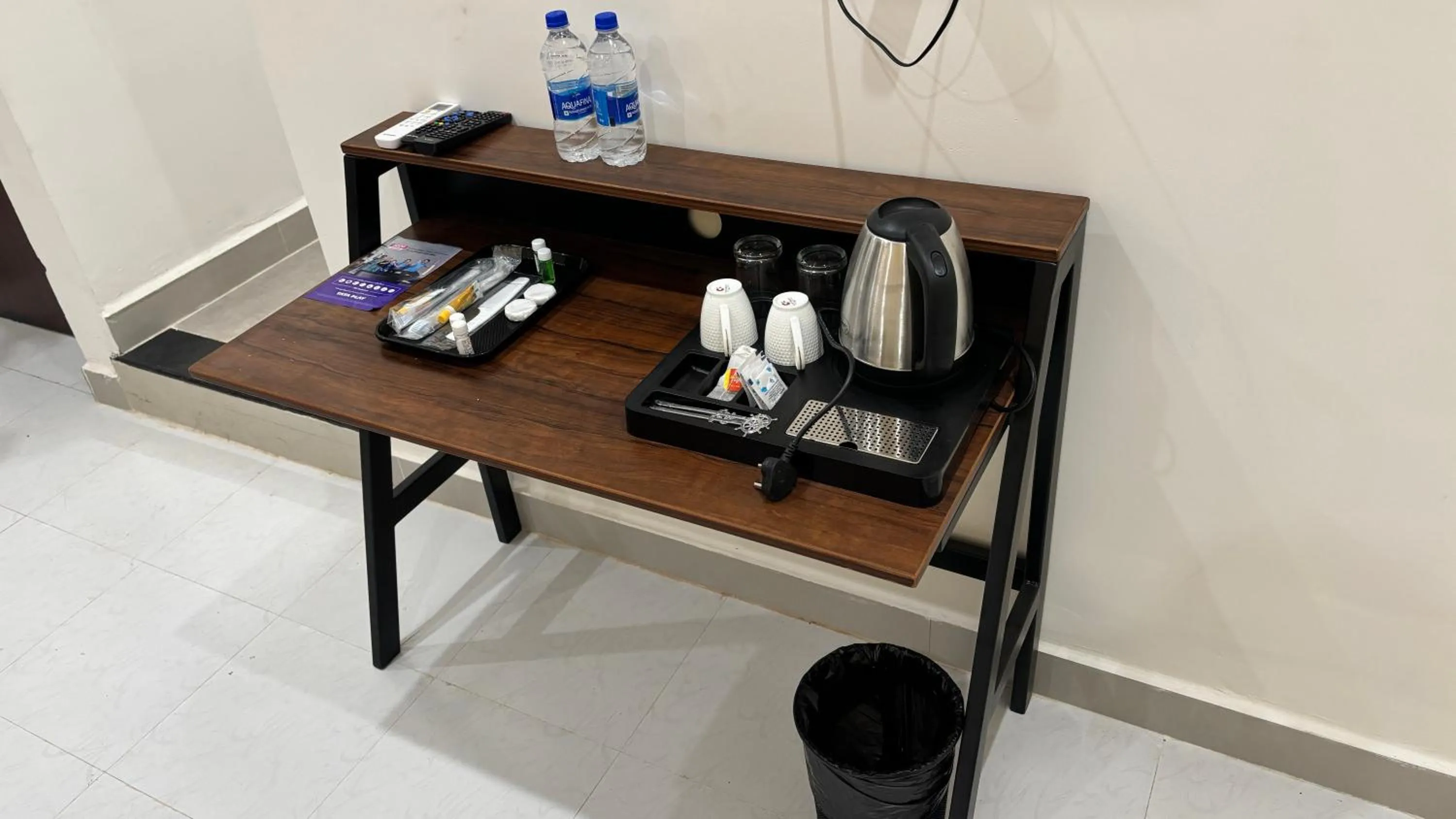 Coffee/tea facilities in THE RIVIERA