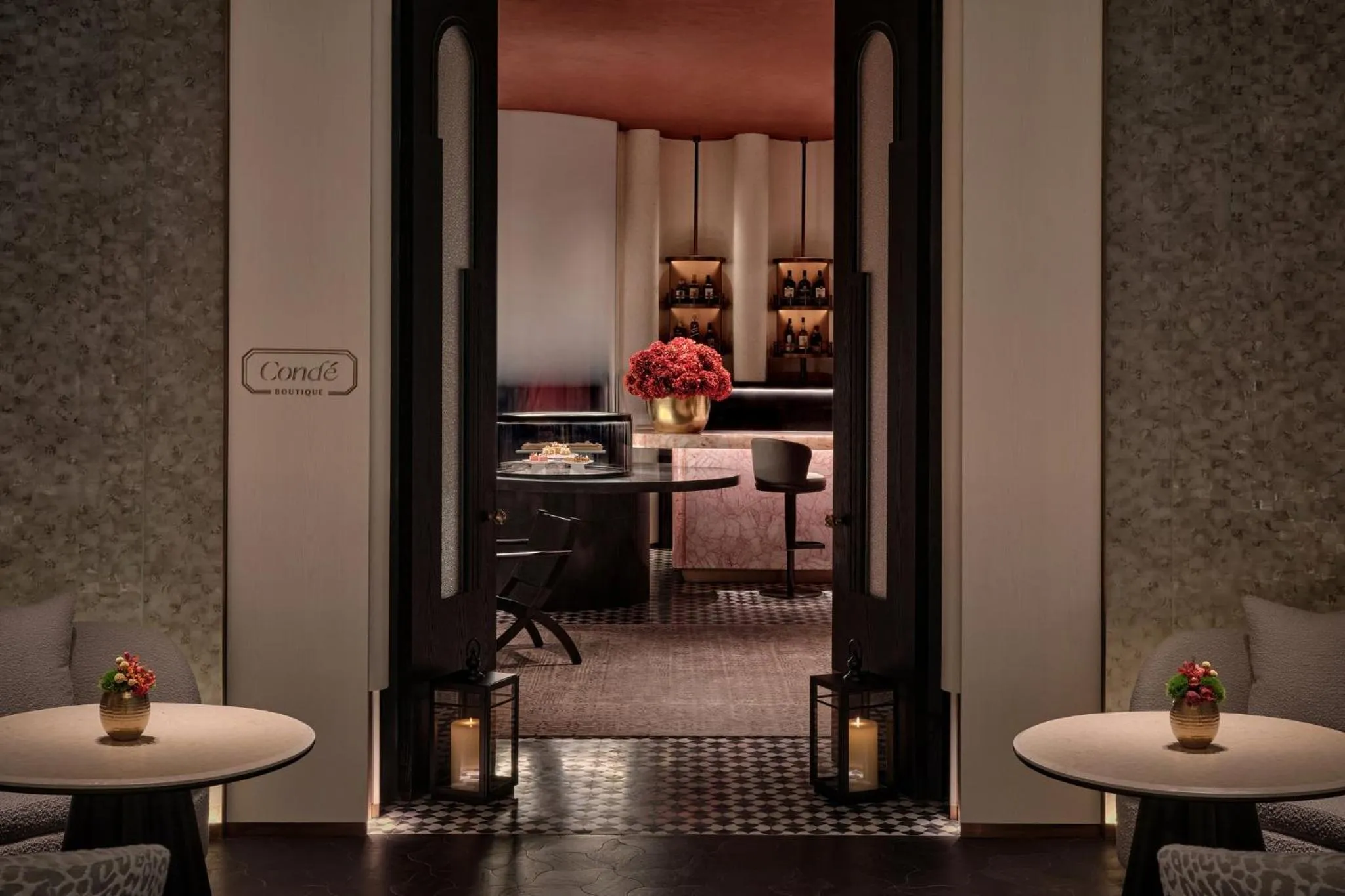 Lounge or bar in Regent Shanghai on the Bund