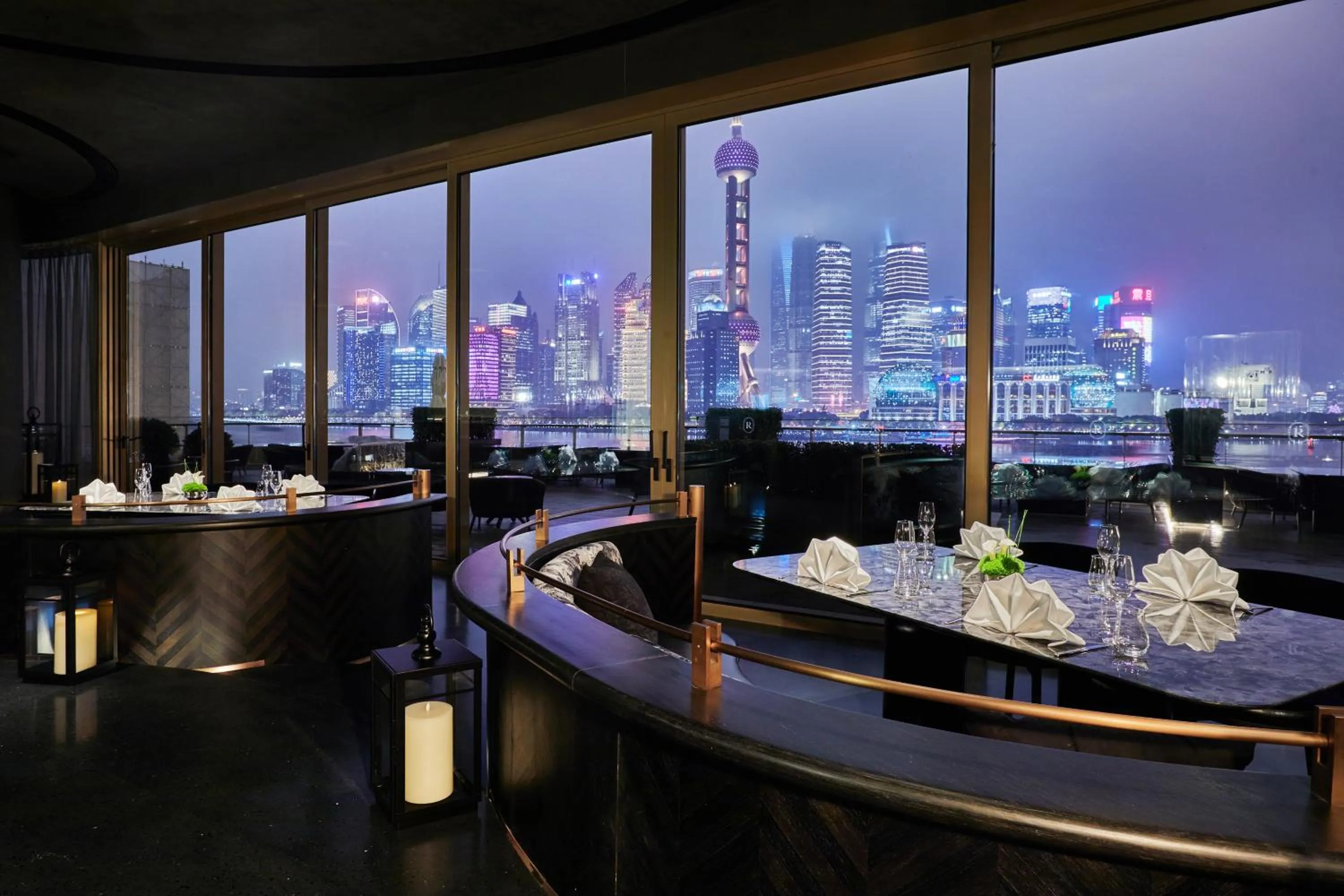 Restaurant/places to eat in Regent Shanghai on the Bund