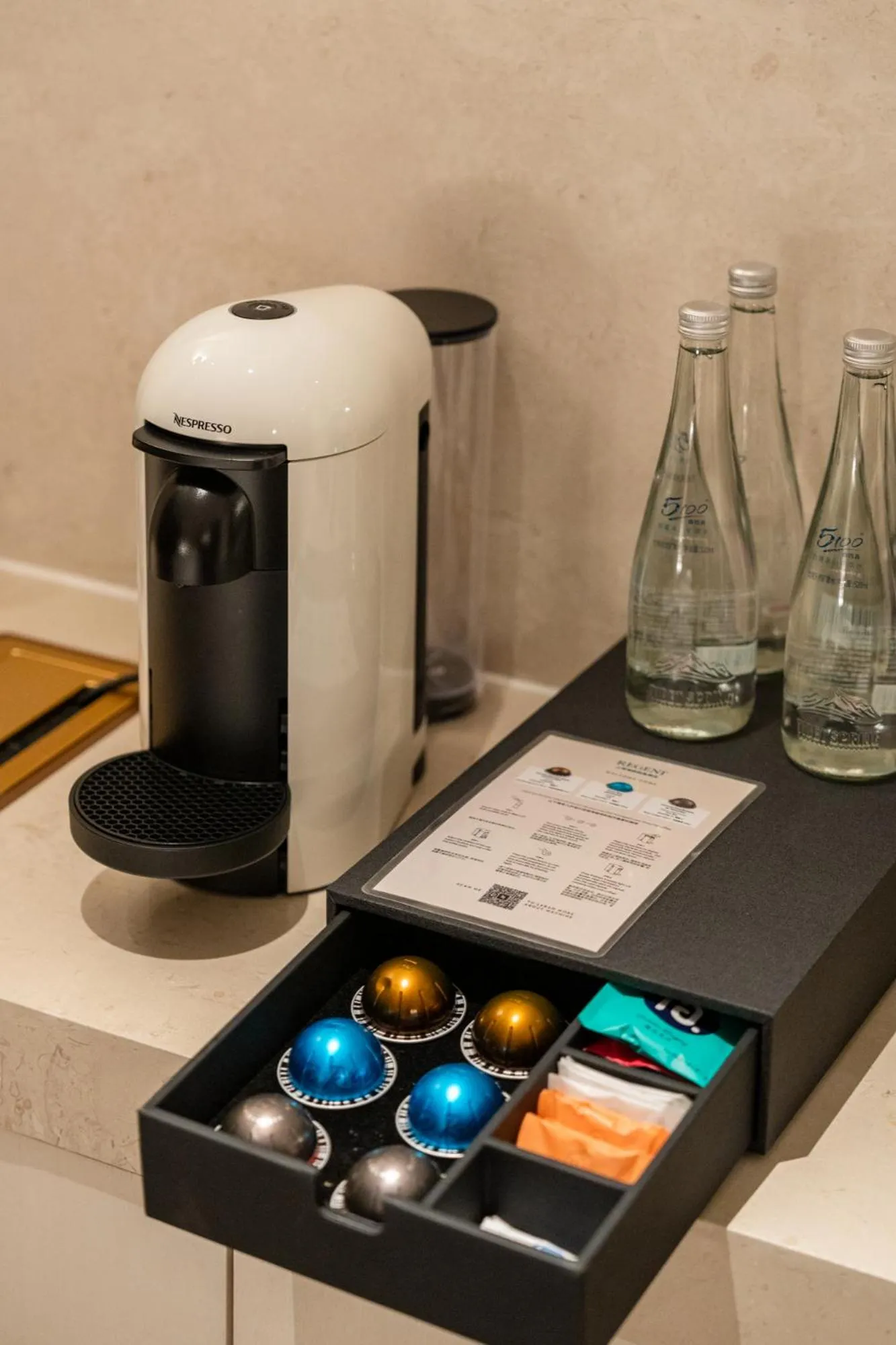 Coffee/tea facilities in Regent Shanghai on the Bund