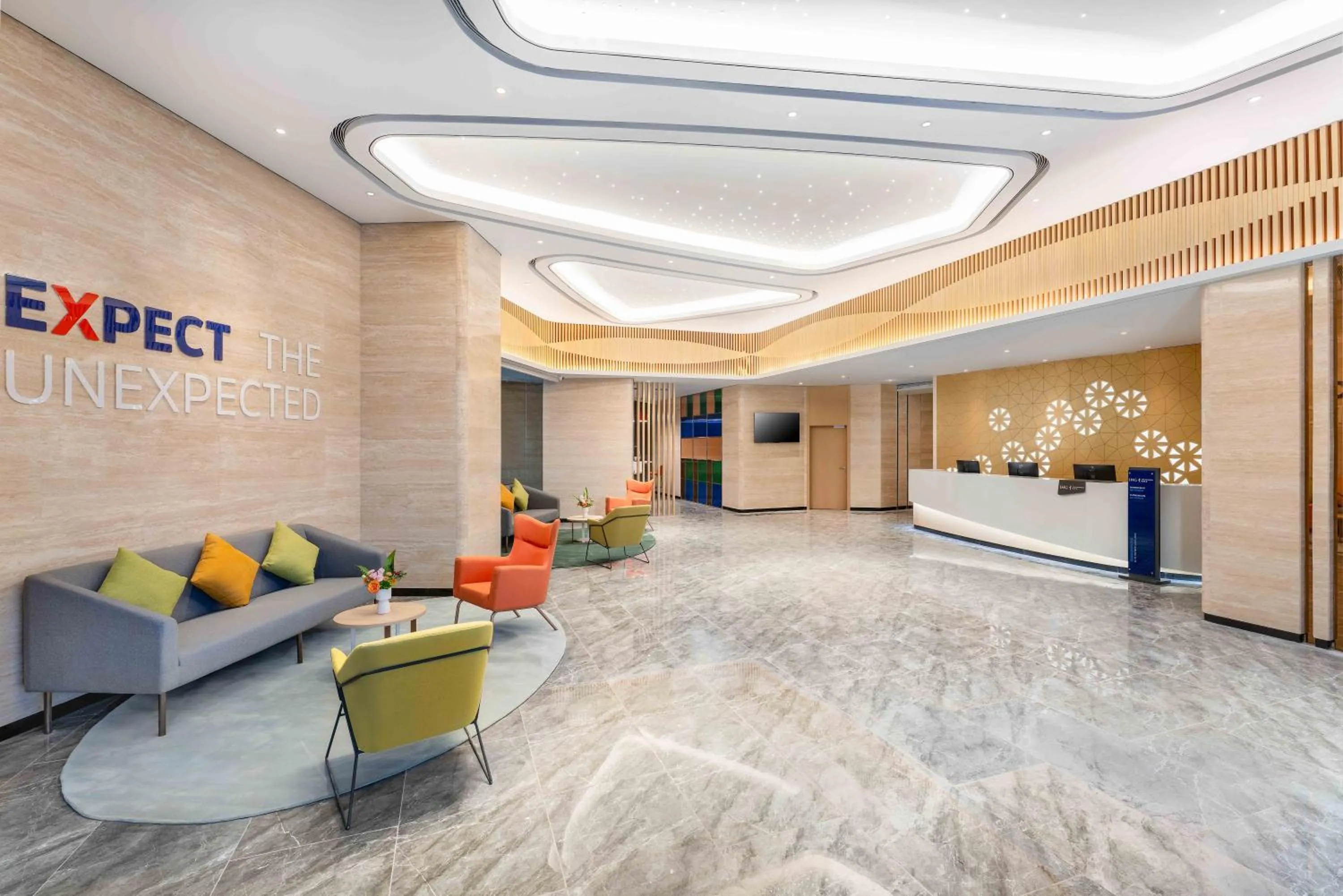 Lobby or reception in Holiday Inn Express Weifang City Center by IHG