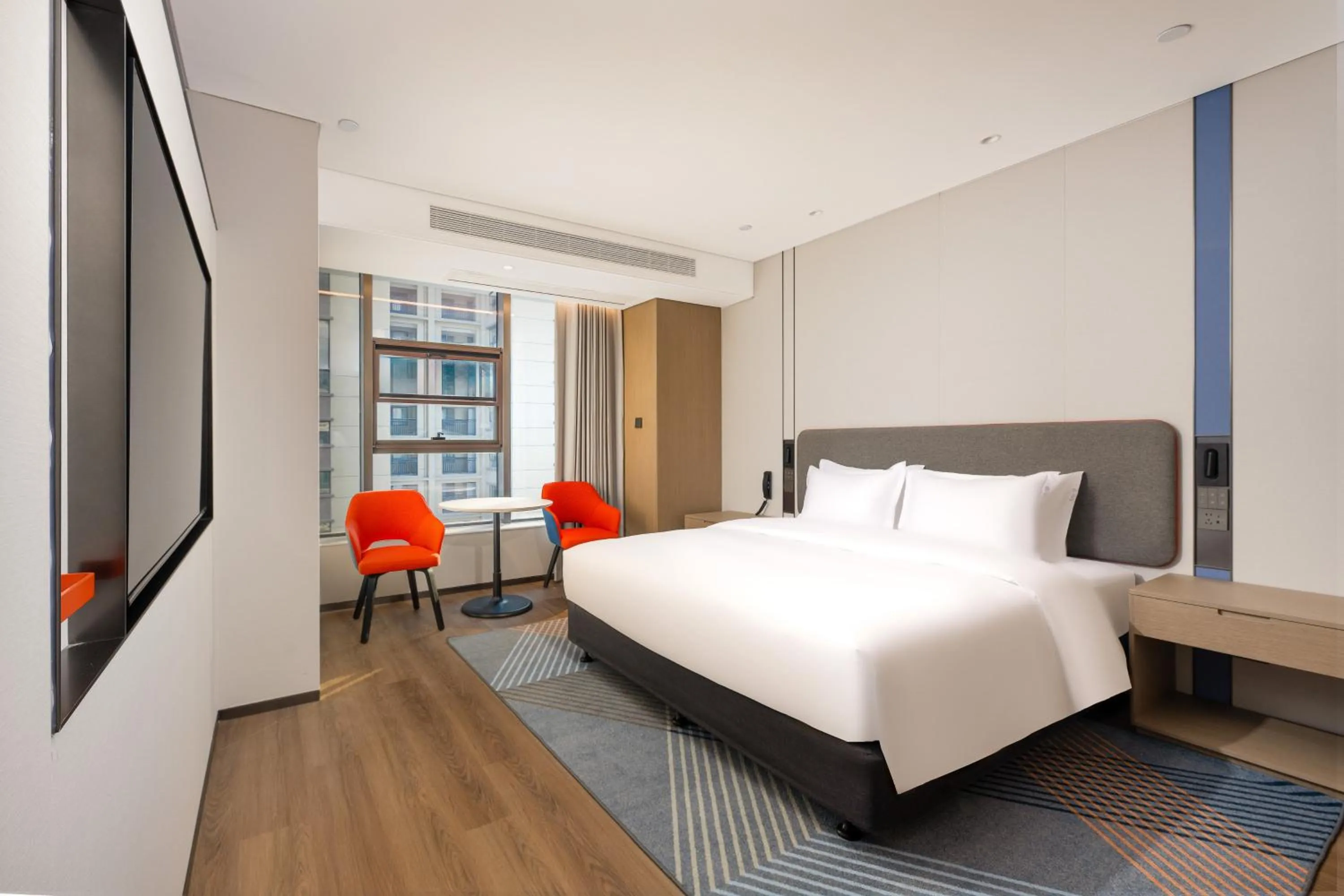 Photo of the whole room in Holiday Inn Express Heze City Center, an IHG Hotel