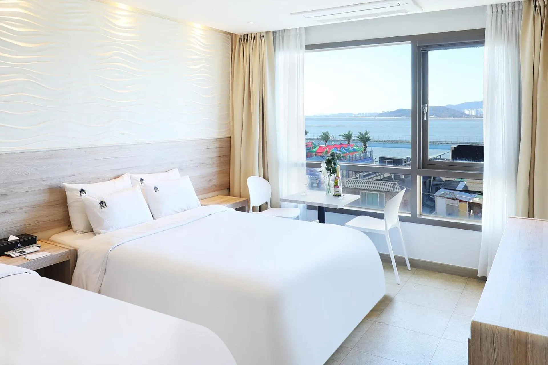 Sea view, Bed in Hotel The Sea Star