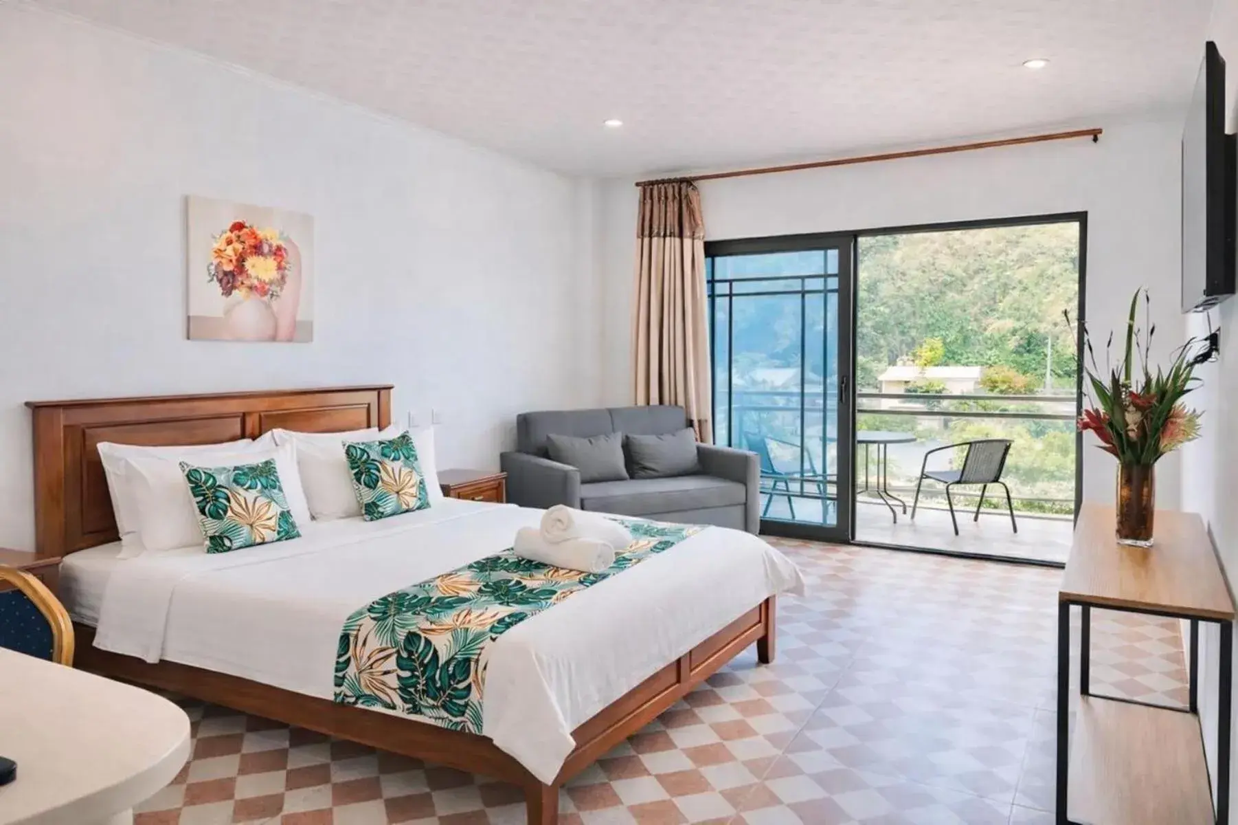 Bed in Crown Royale Hotel & Lounge Bed in Crown Royale Hotel & Lounge