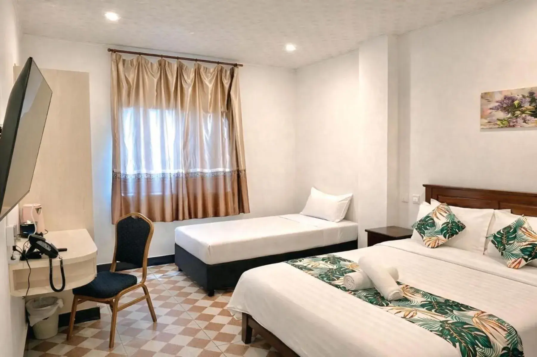 Bed in Crown Royale Hotel & Lounge Bed in Crown Royale Hotel & Lounge