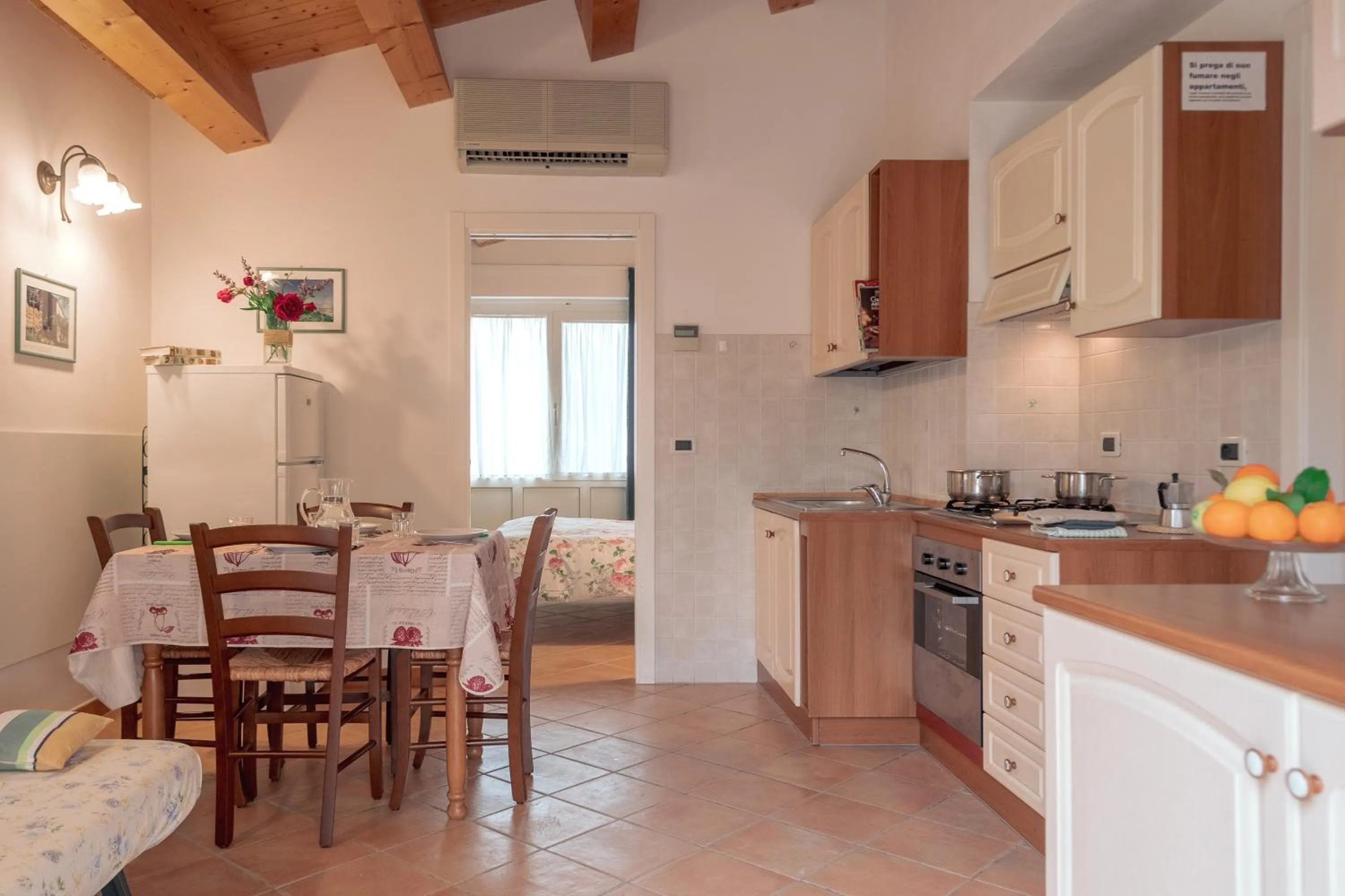 Kitchen or kitchenette in Agriturismo Case al Sole