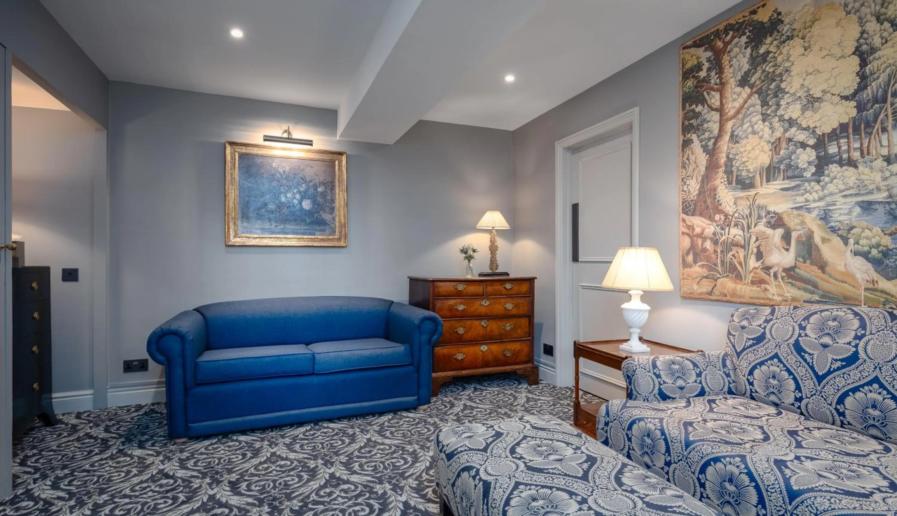 No. 30 Knightsbridge