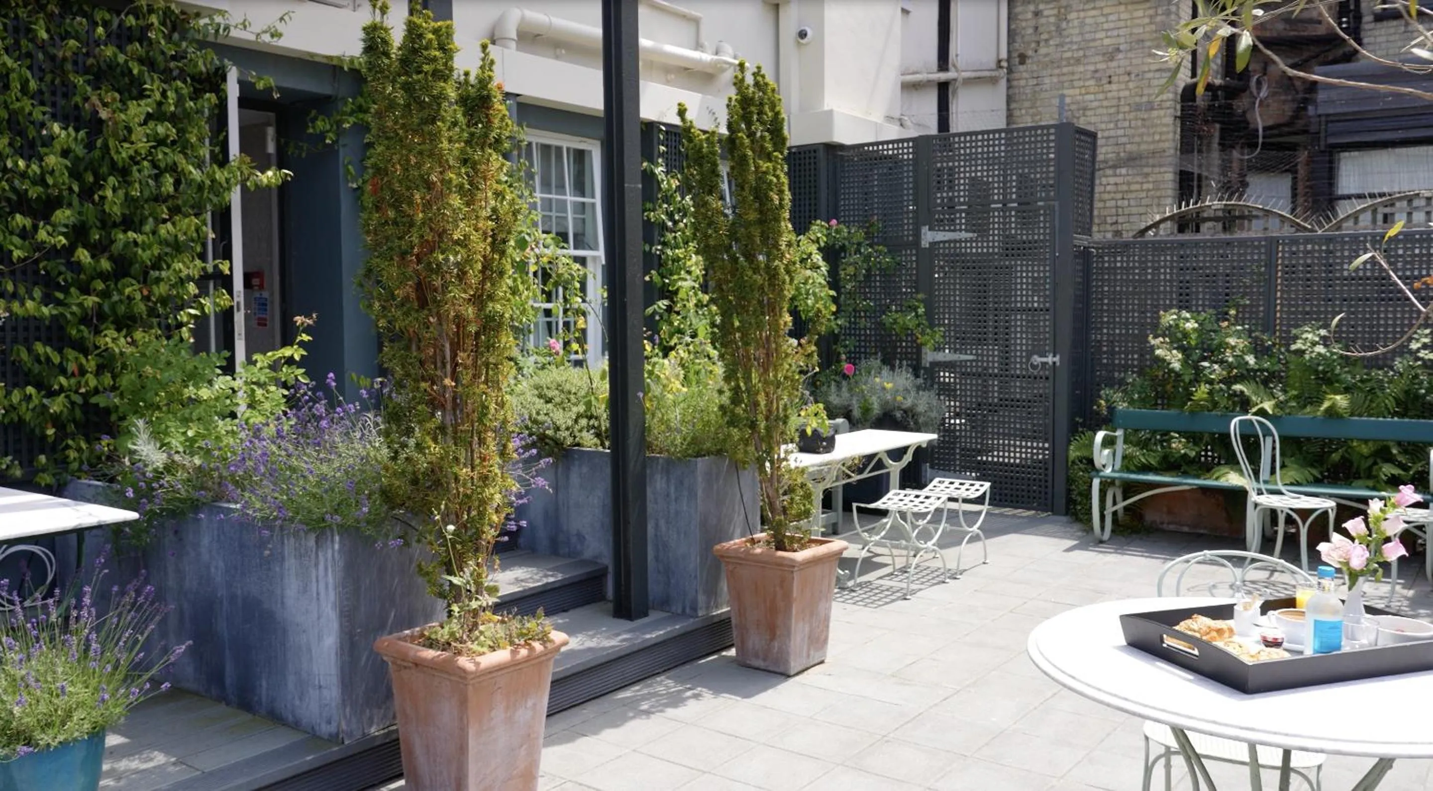 No. 30 Knightsbridge