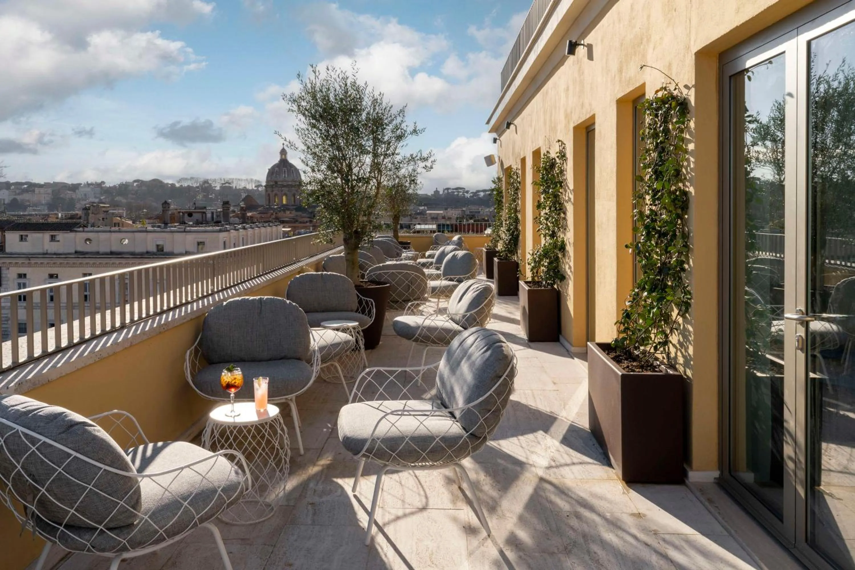 Lounge or bar in Radisson Collection Hotel, Roma Antica