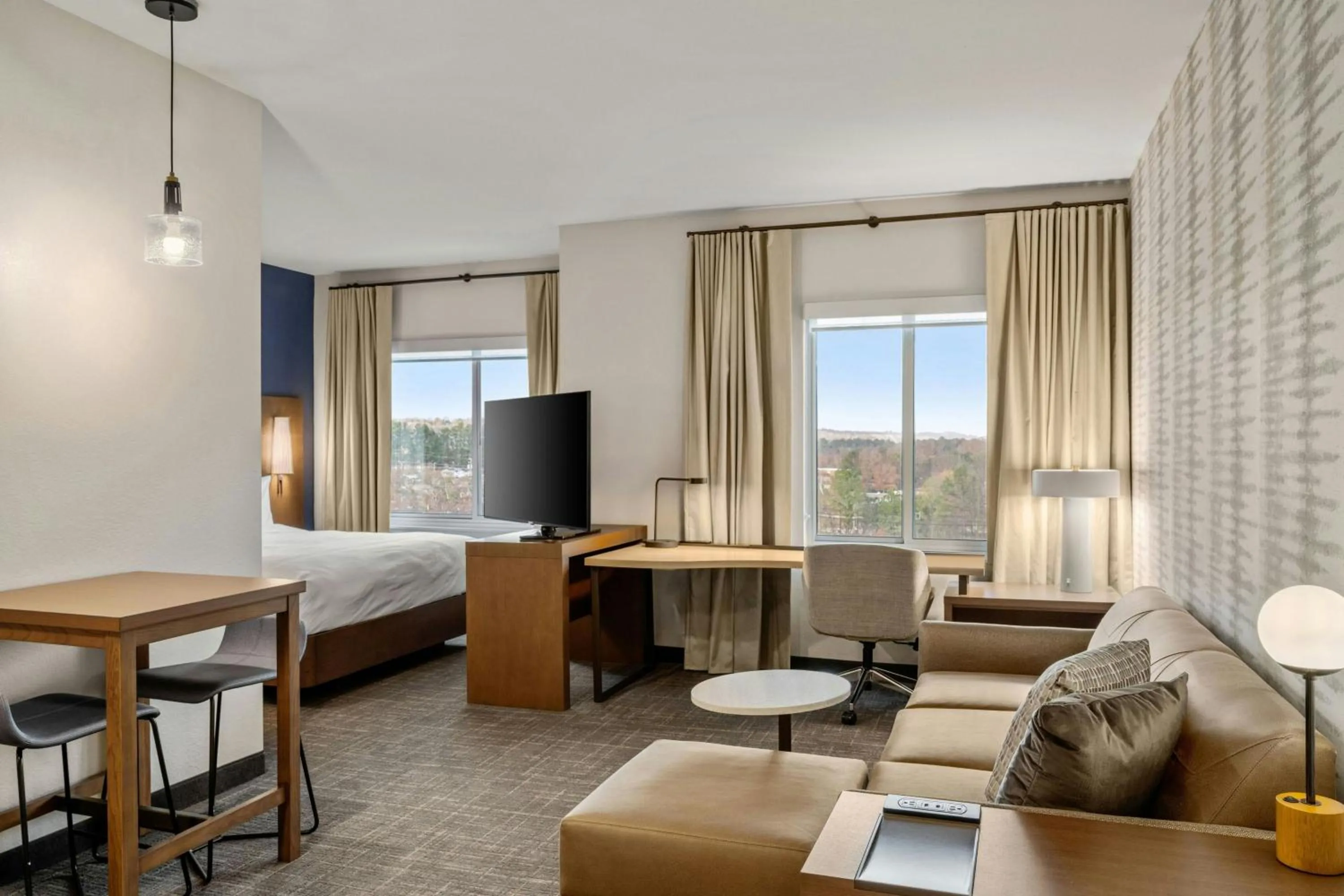 Photo of the whole room, Bed in Residence Inn by Marriott Homewood Mountain Brook