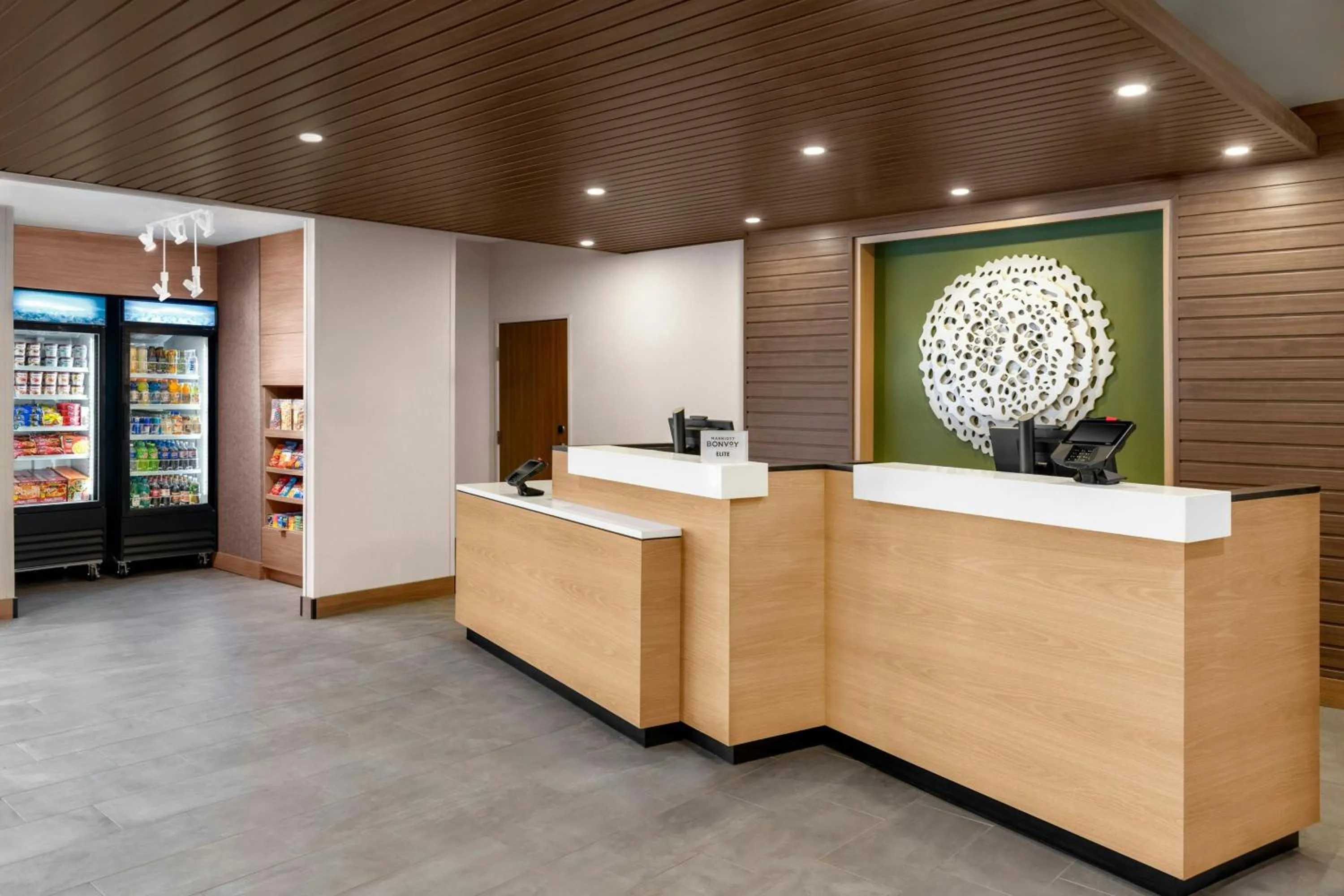 Lobby or reception in Fairfield by Marriott Inn & Suites Detroit Taylor
