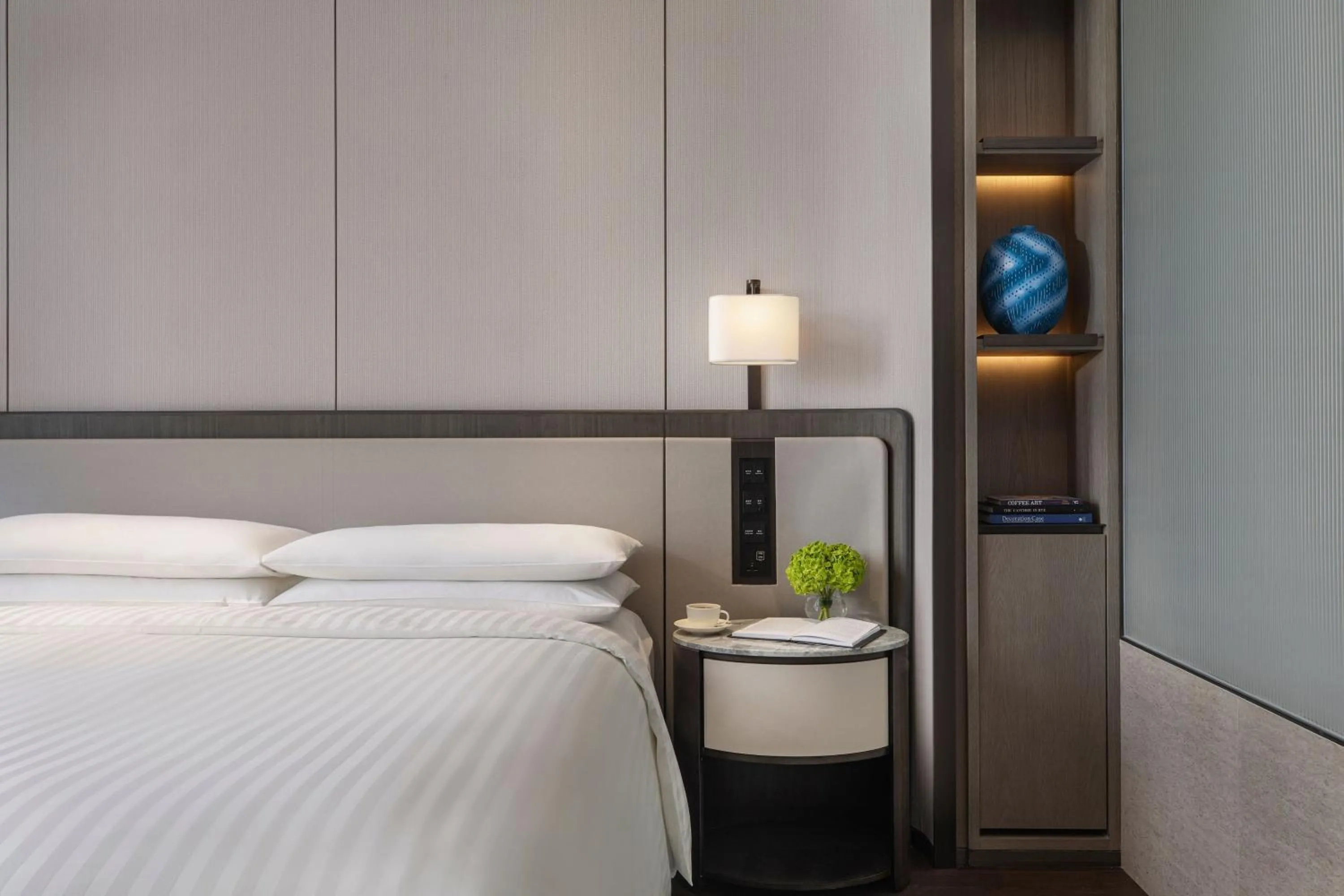 Bedroom, Bed in Marriott Executive Apartments Hangzhou