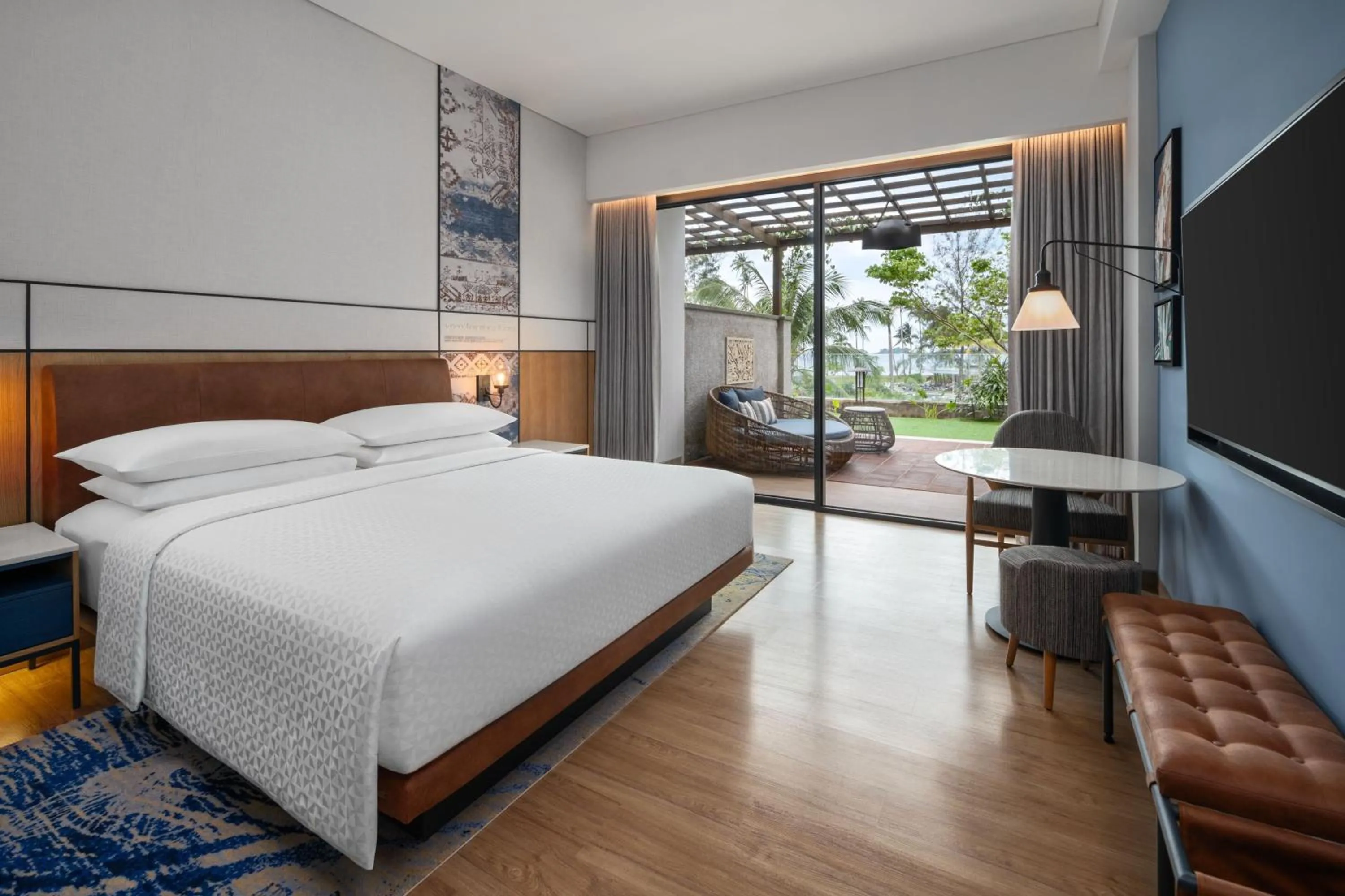 Swimming pool, Bed in Four Points by Sheraton Bintan, Lagoi Bay