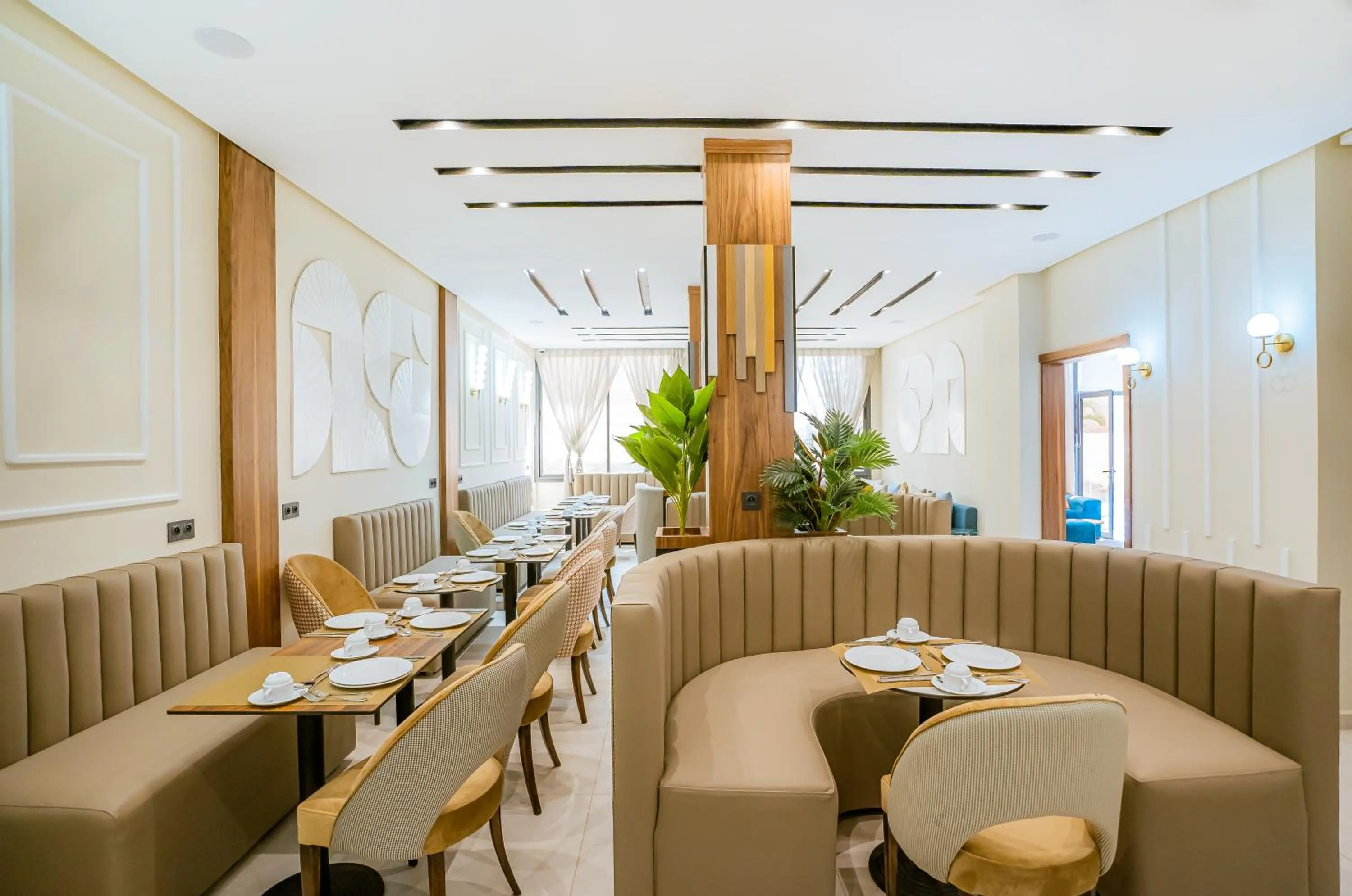 Restaurant/places to eat in TIMAZIN HOTEL DAKHLA