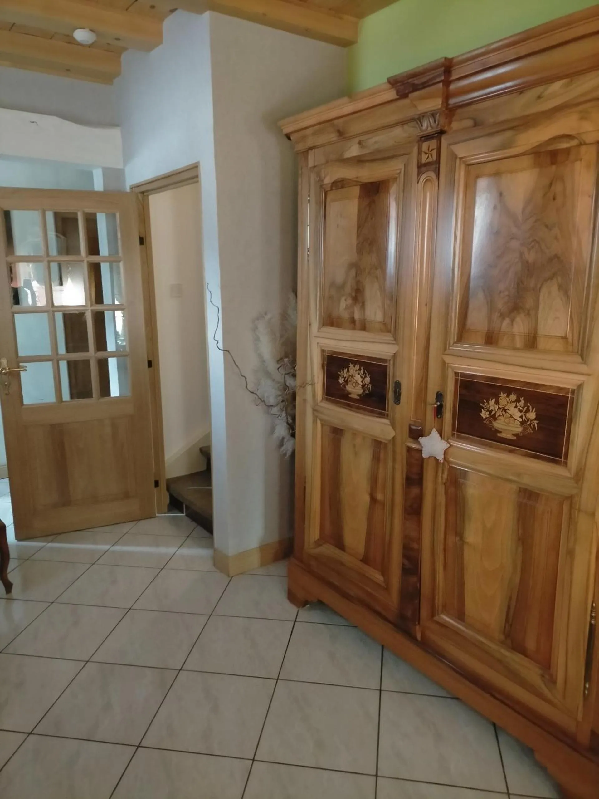 Facade/entrance in Chez Yolande