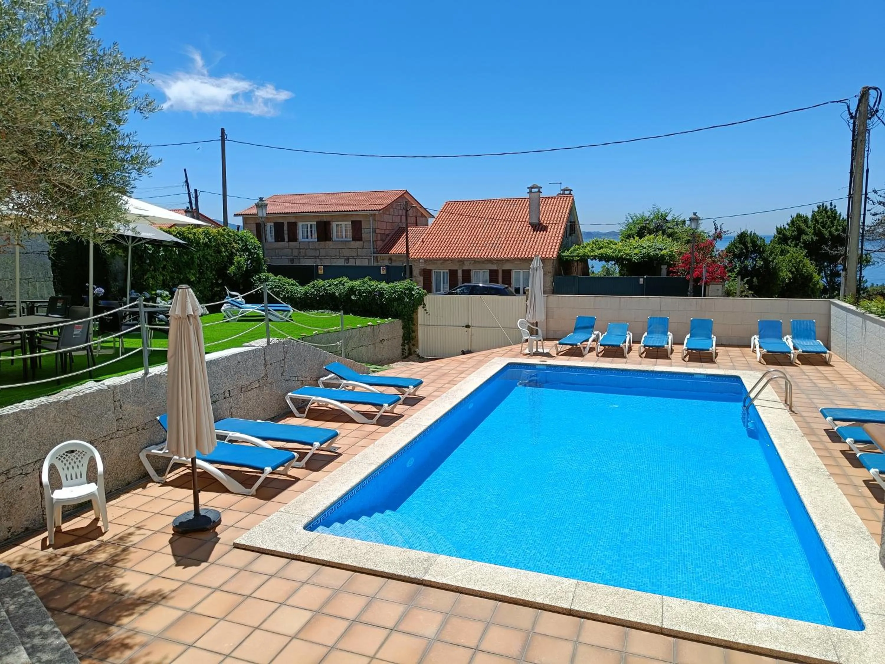 Swimming pool in Hotel Palacios