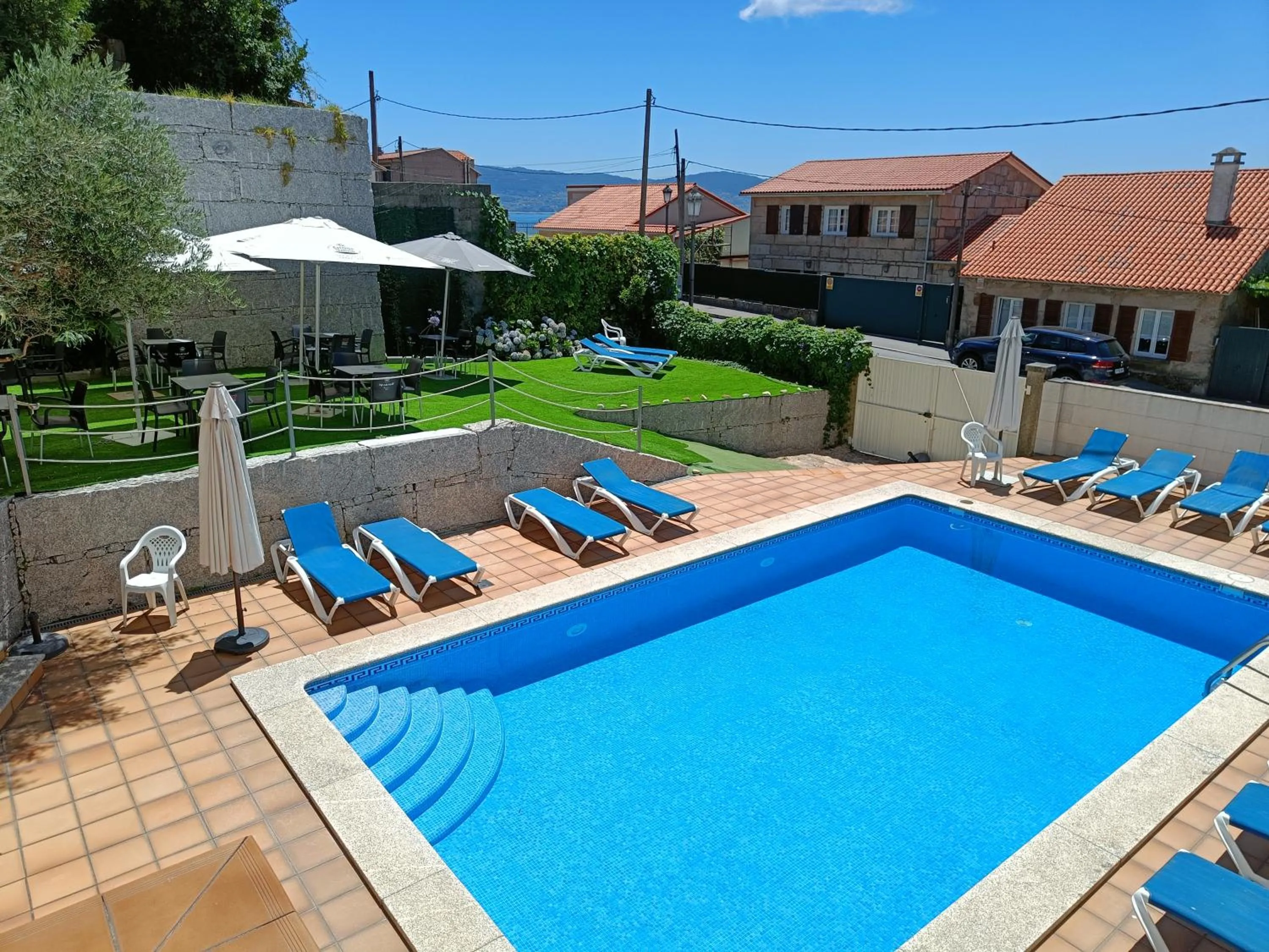 Swimming pool in Hotel Palacios