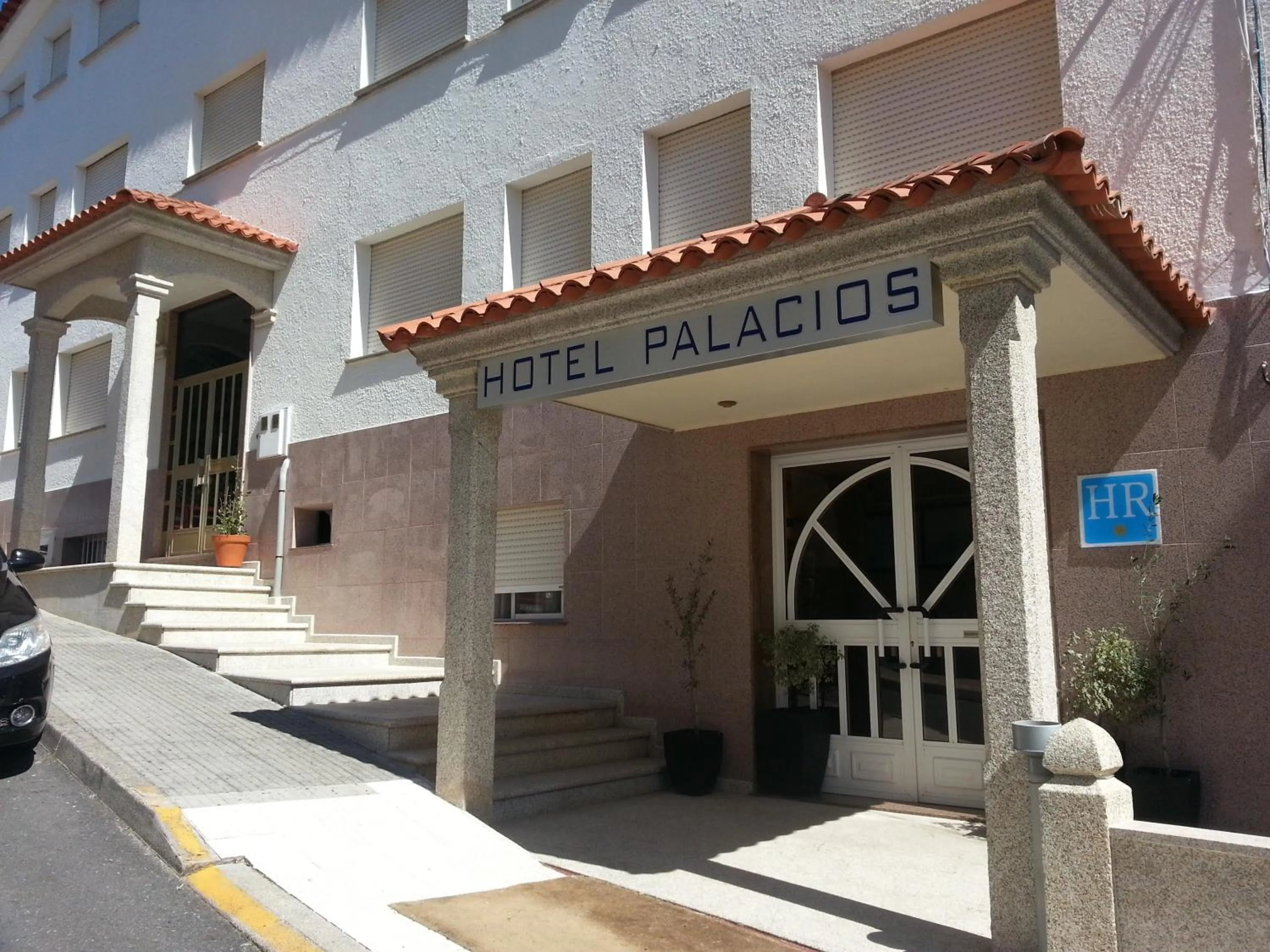 Facade/entrance in Hotel Palacios