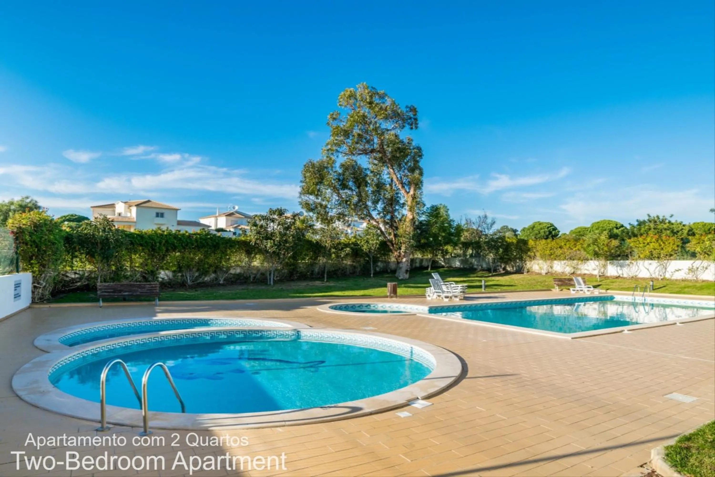 Swimming pool in Akisol Albufeira Ocean II