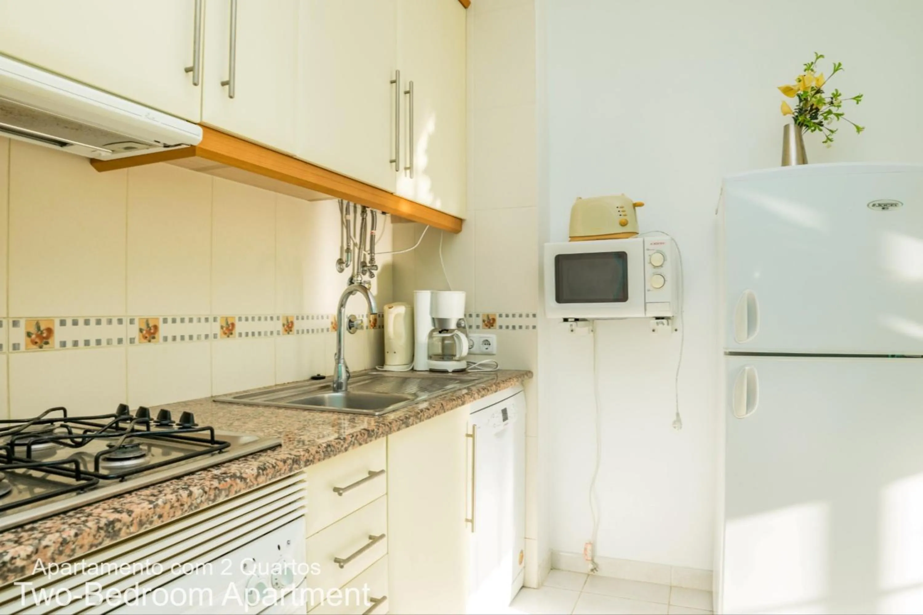 Kitchen or kitchenette in Akisol Albufeira Ocean II