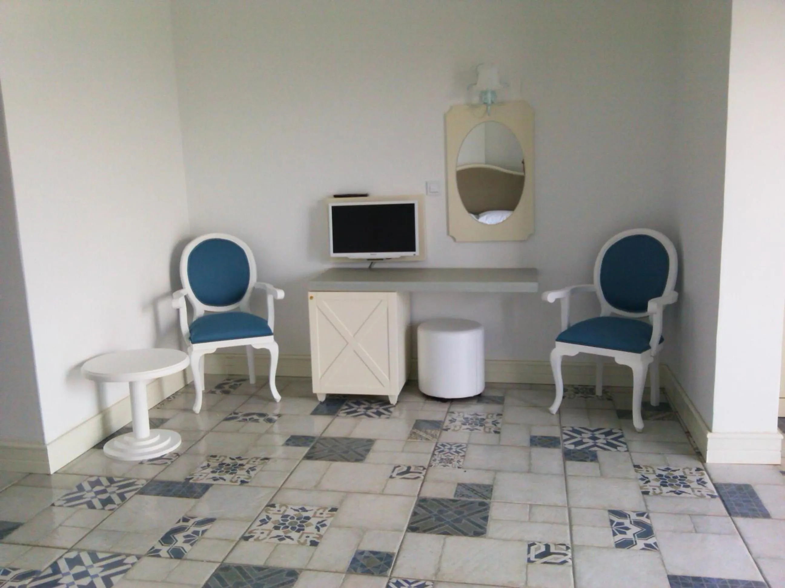 Photo of the whole room in Buyukada Cankaya Hotel