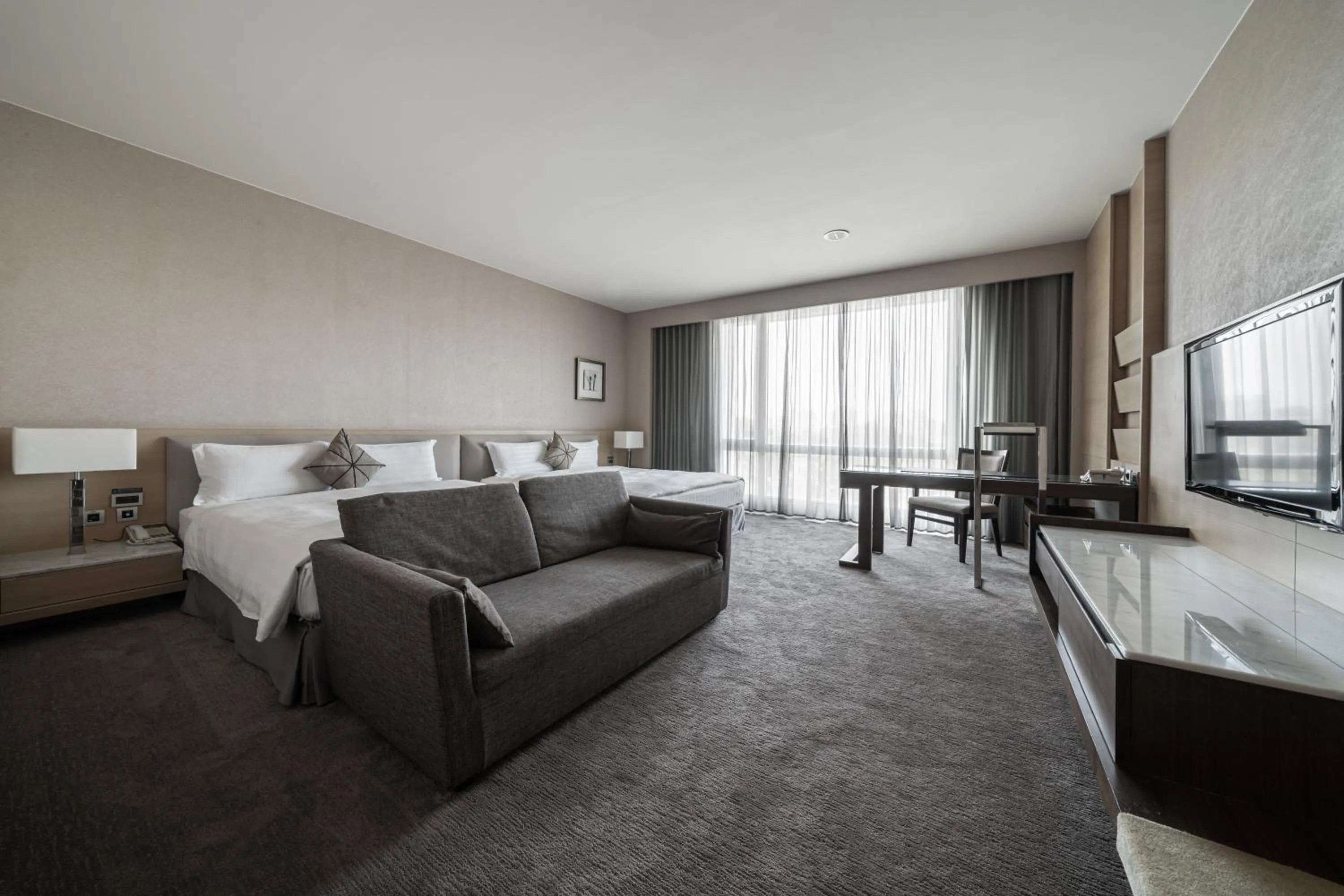 Photo of the whole room, Bed in Taipung Suites