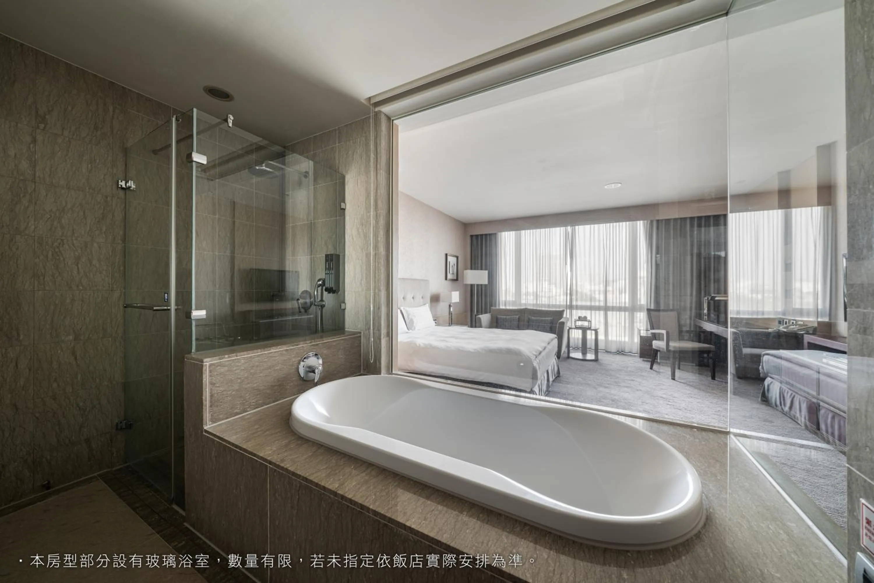 Bed in Taipung Suites