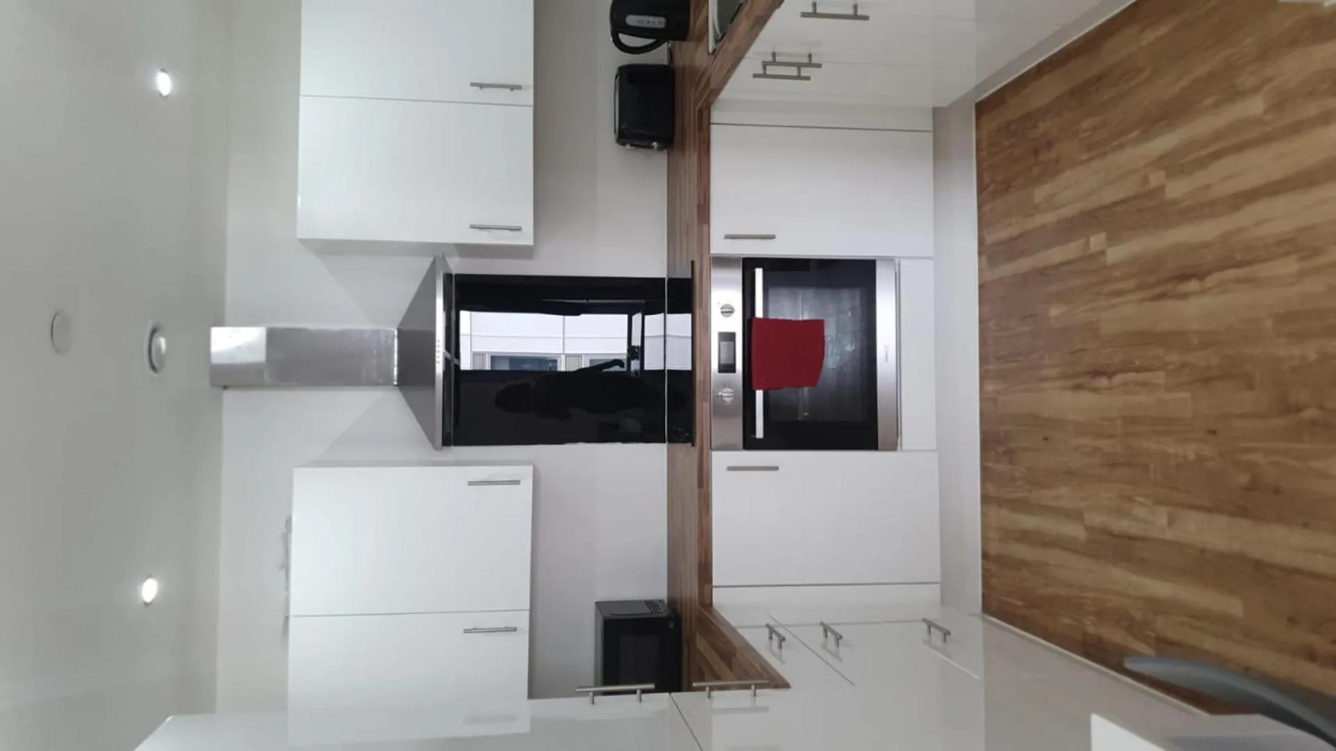 Immaculate 1-Bed Apartment on the 26th floor