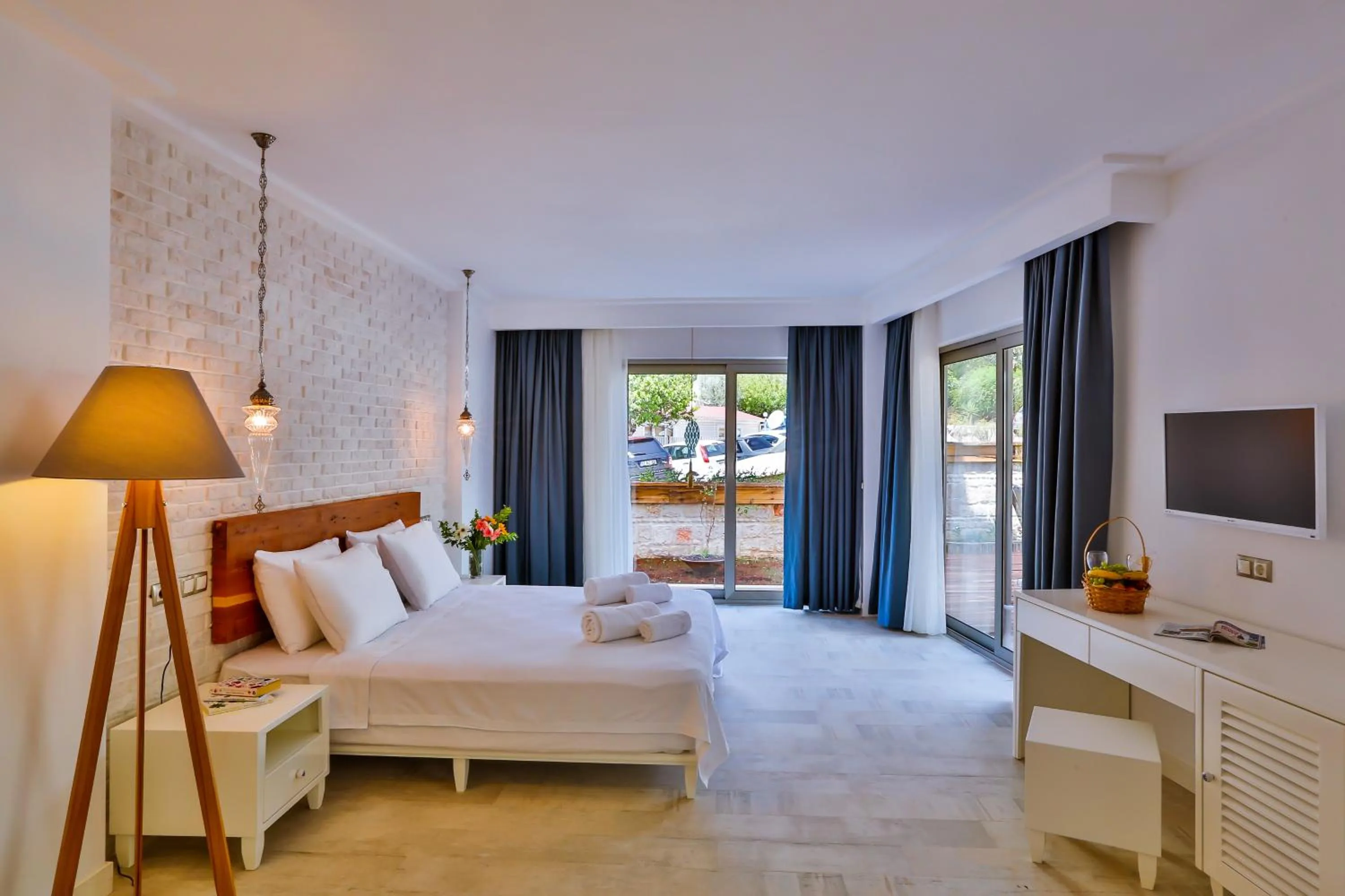 Garden, Bed in Arnna Hotel