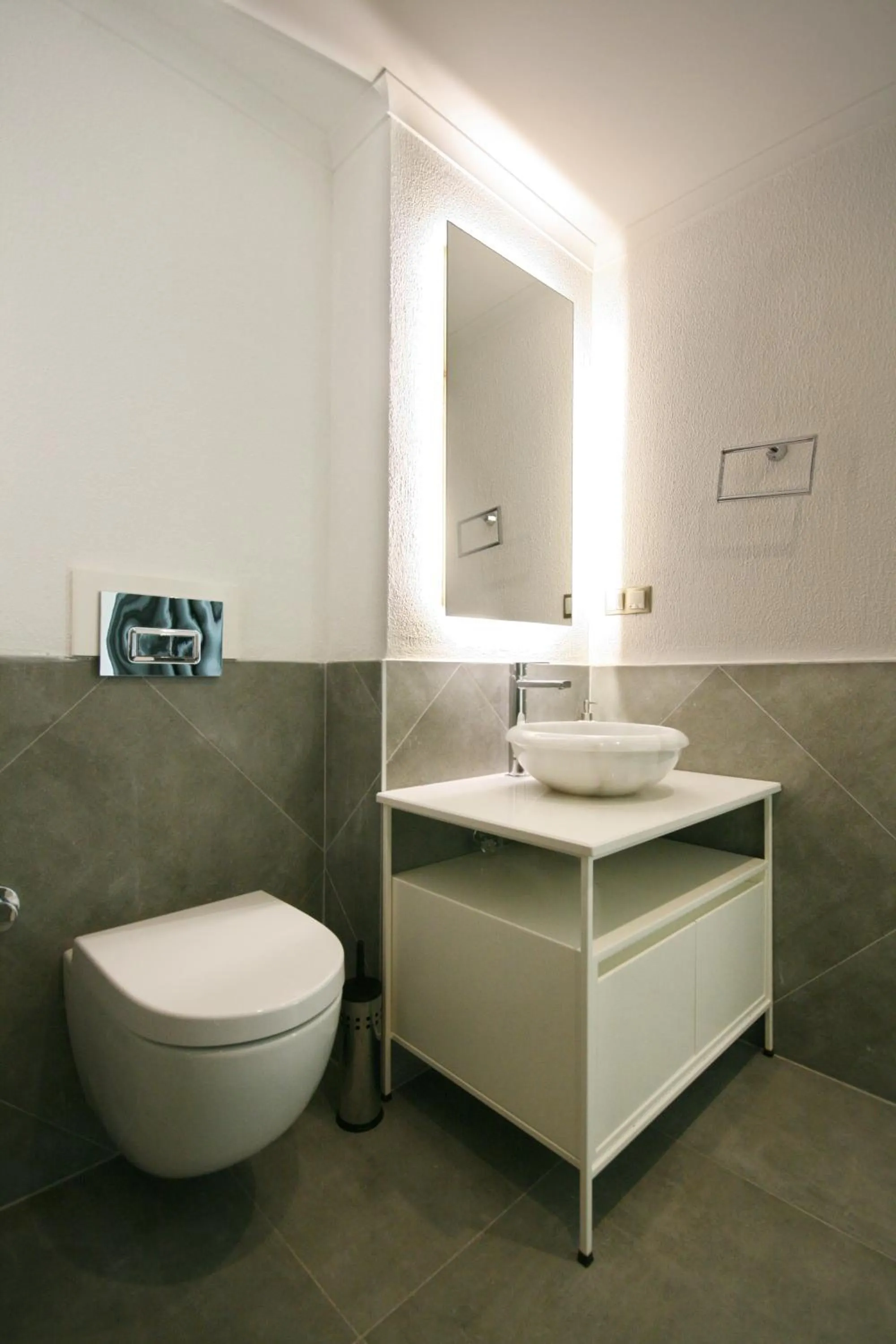 Shower in Arnna Hotel