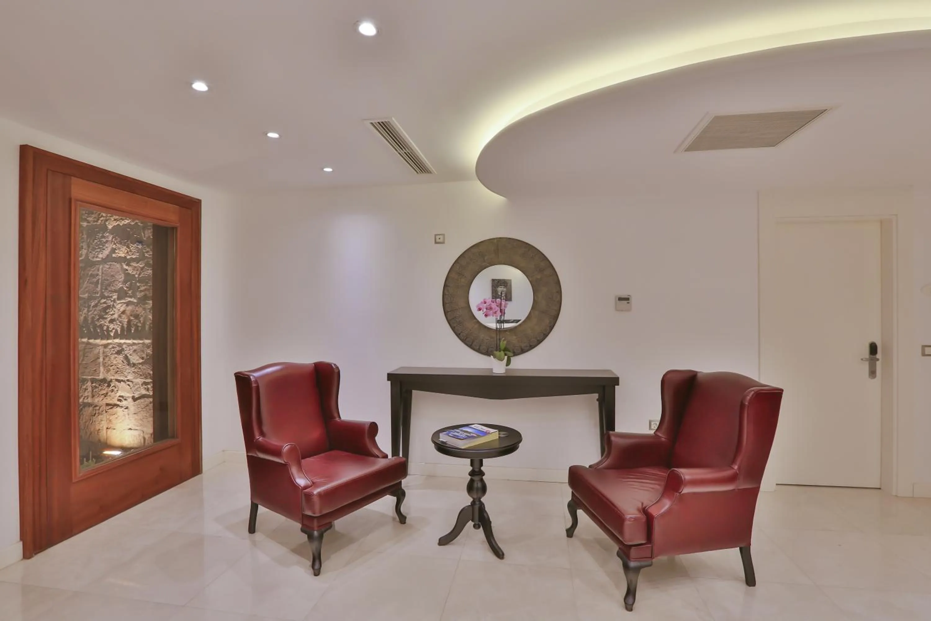 Facade/entrance in Arnna Hotel