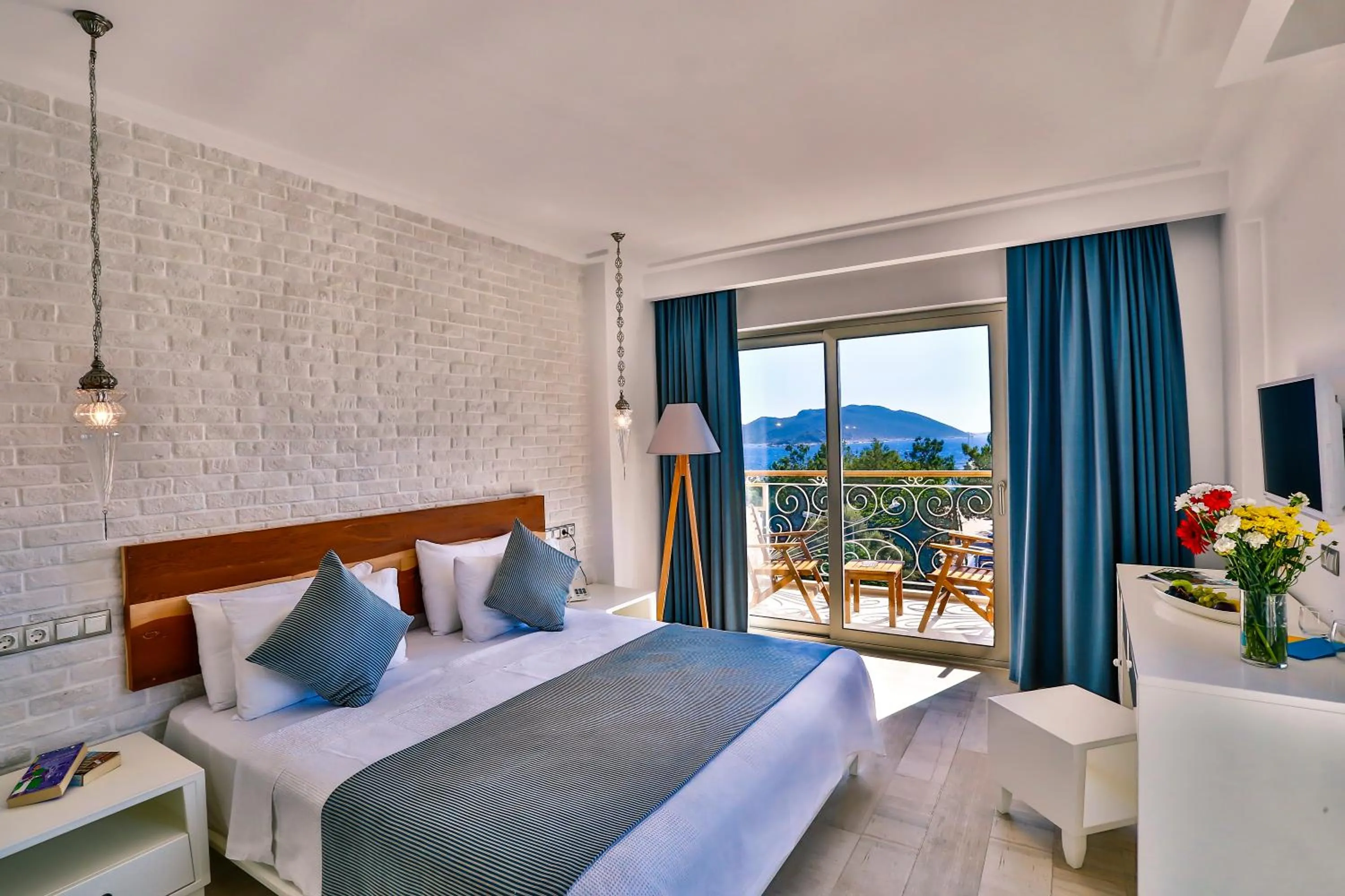 View (from property/room), Bed in Arnna Hotel