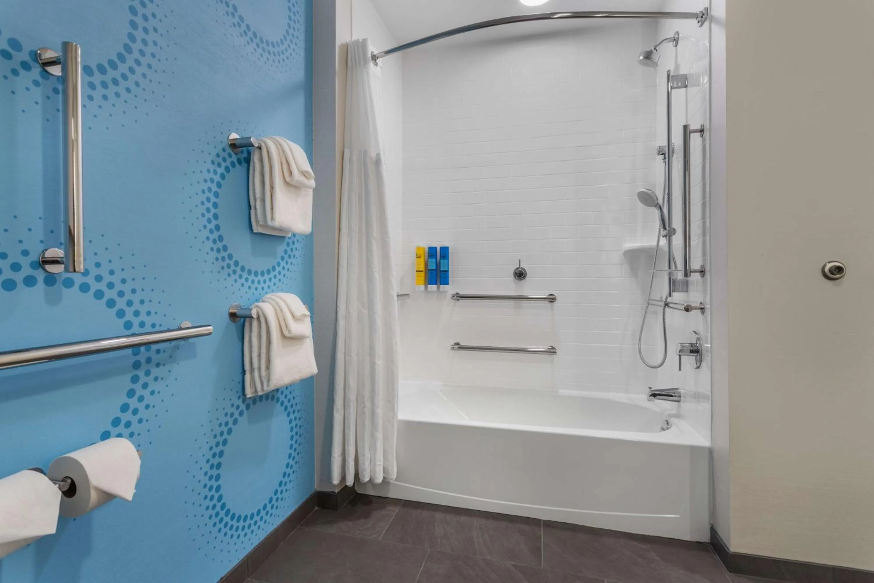 Bathroom in Tru By Hilton Janesville