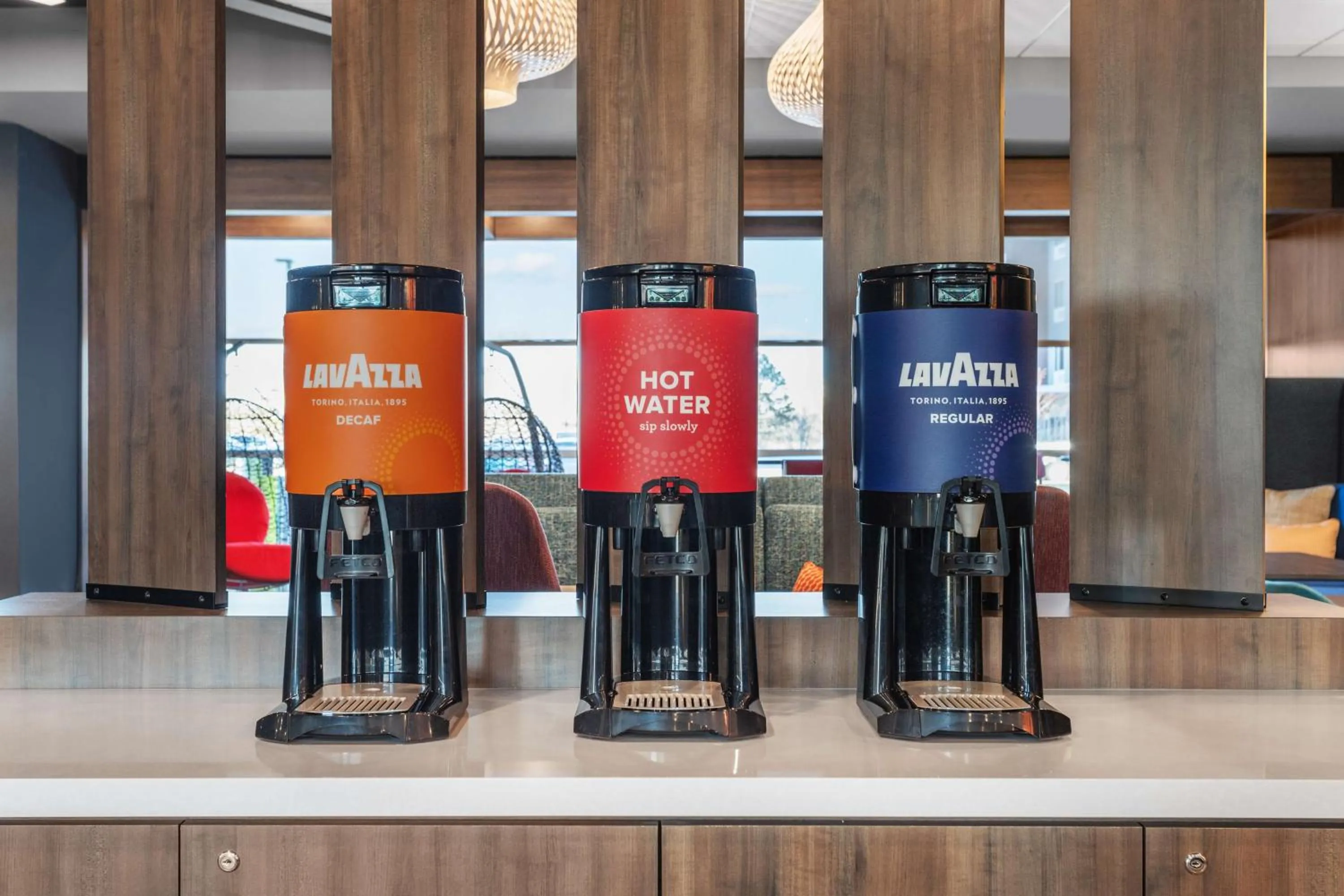 Dining area in Tru By Hilton Janesville