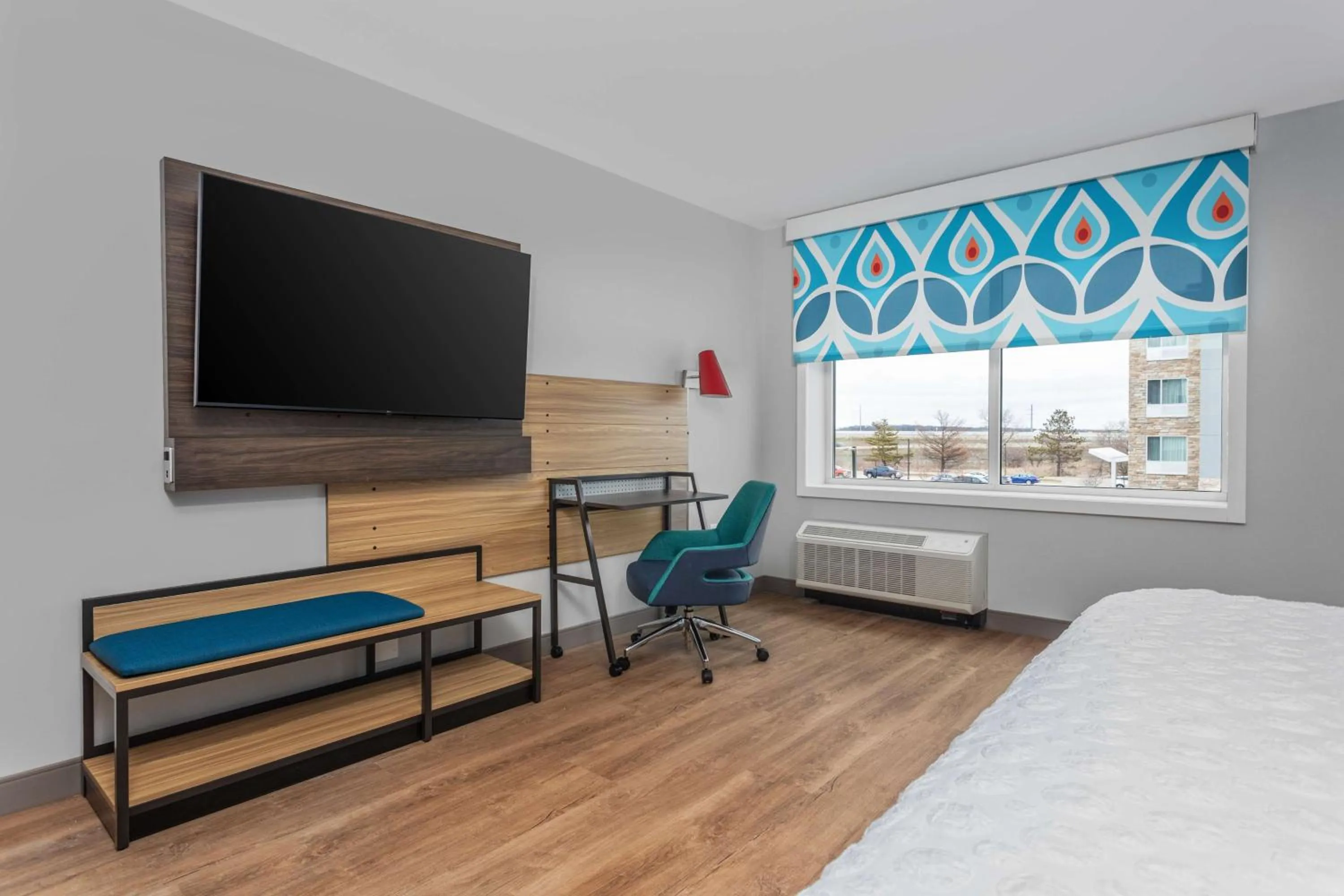 Bed in Tru By Hilton Janesville