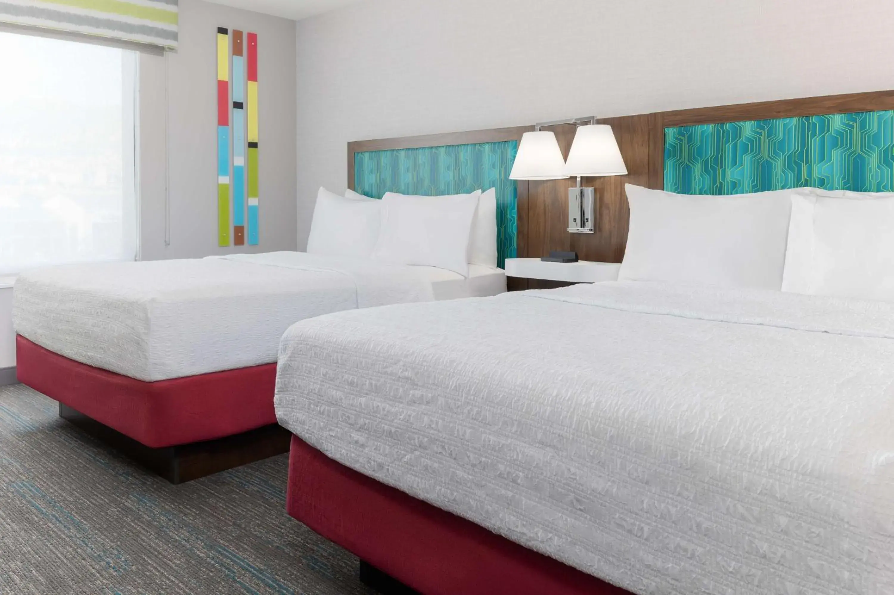 Bed in Hampton Inn & Suites Porter Ranch Los Angeles Bed in Hampton Inn & Suites Porter Ranch Los Angeles