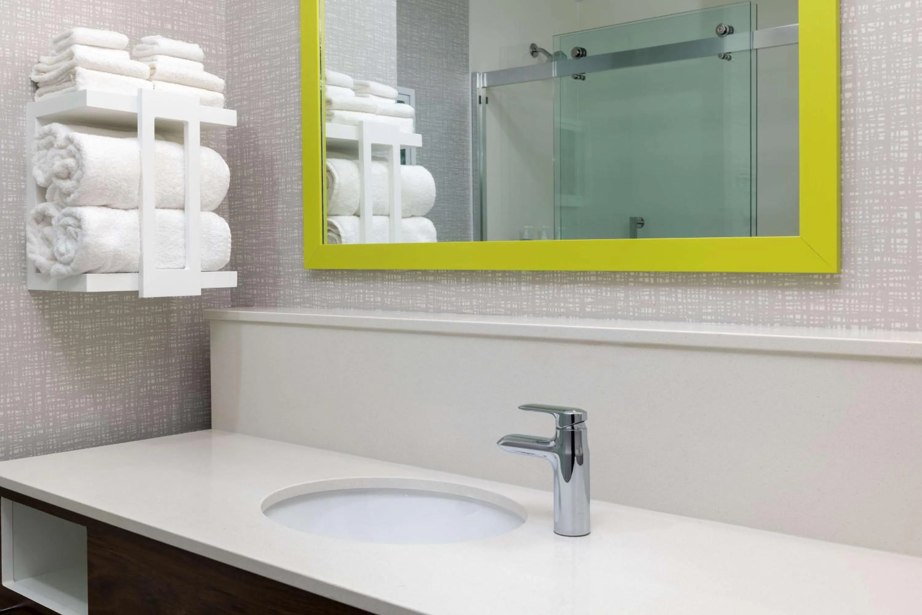 Bathroom in Hampton Inn & Suites Porter Ranch Los Angeles