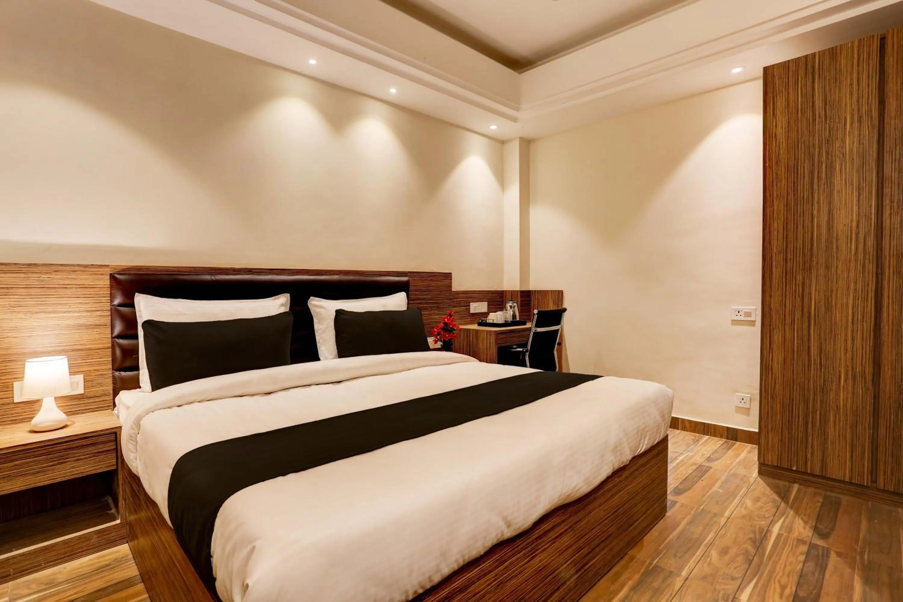 Bathroom, Bed in Super Collection O Stargaze