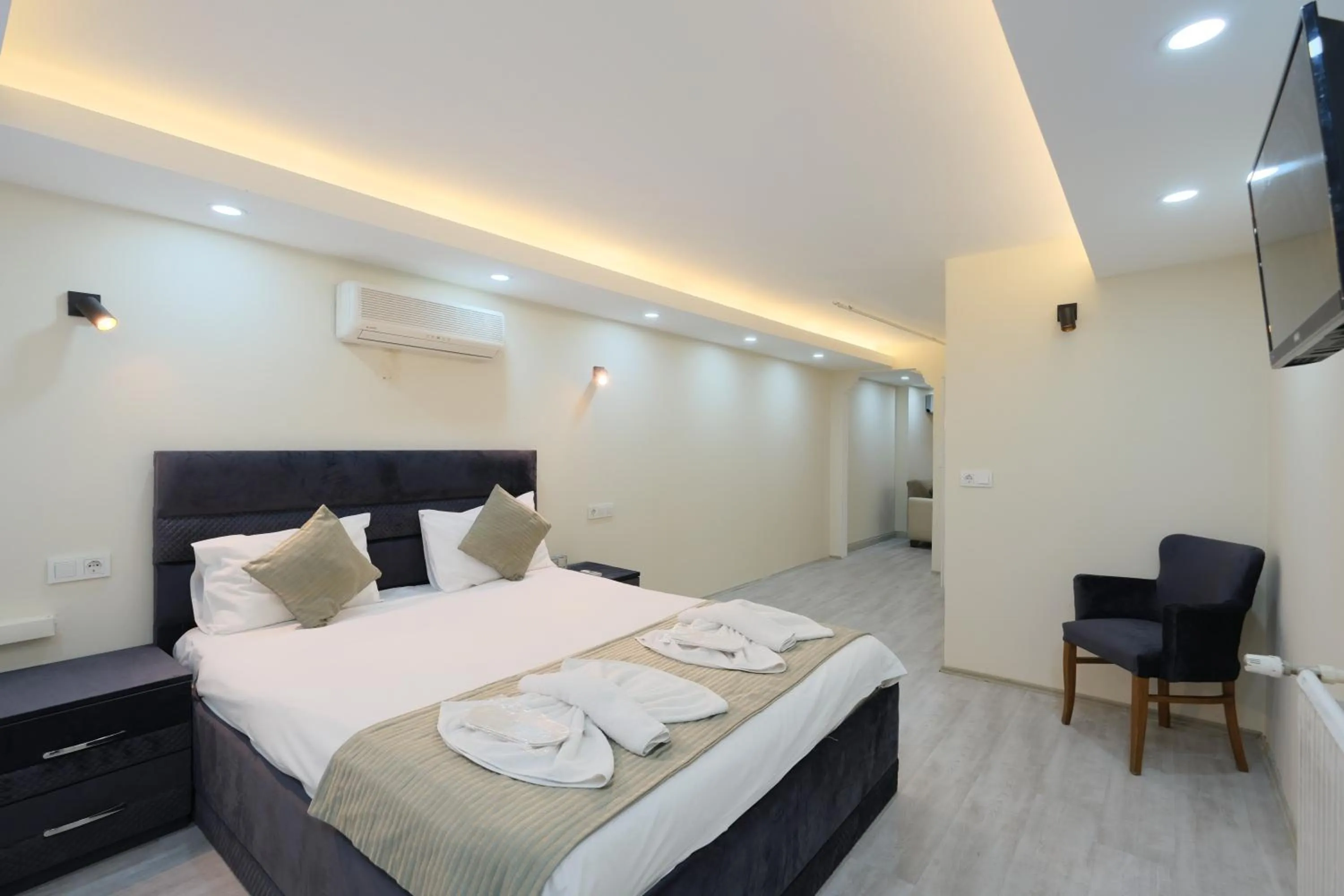 Bed in Berlin Hotel Nisantasi