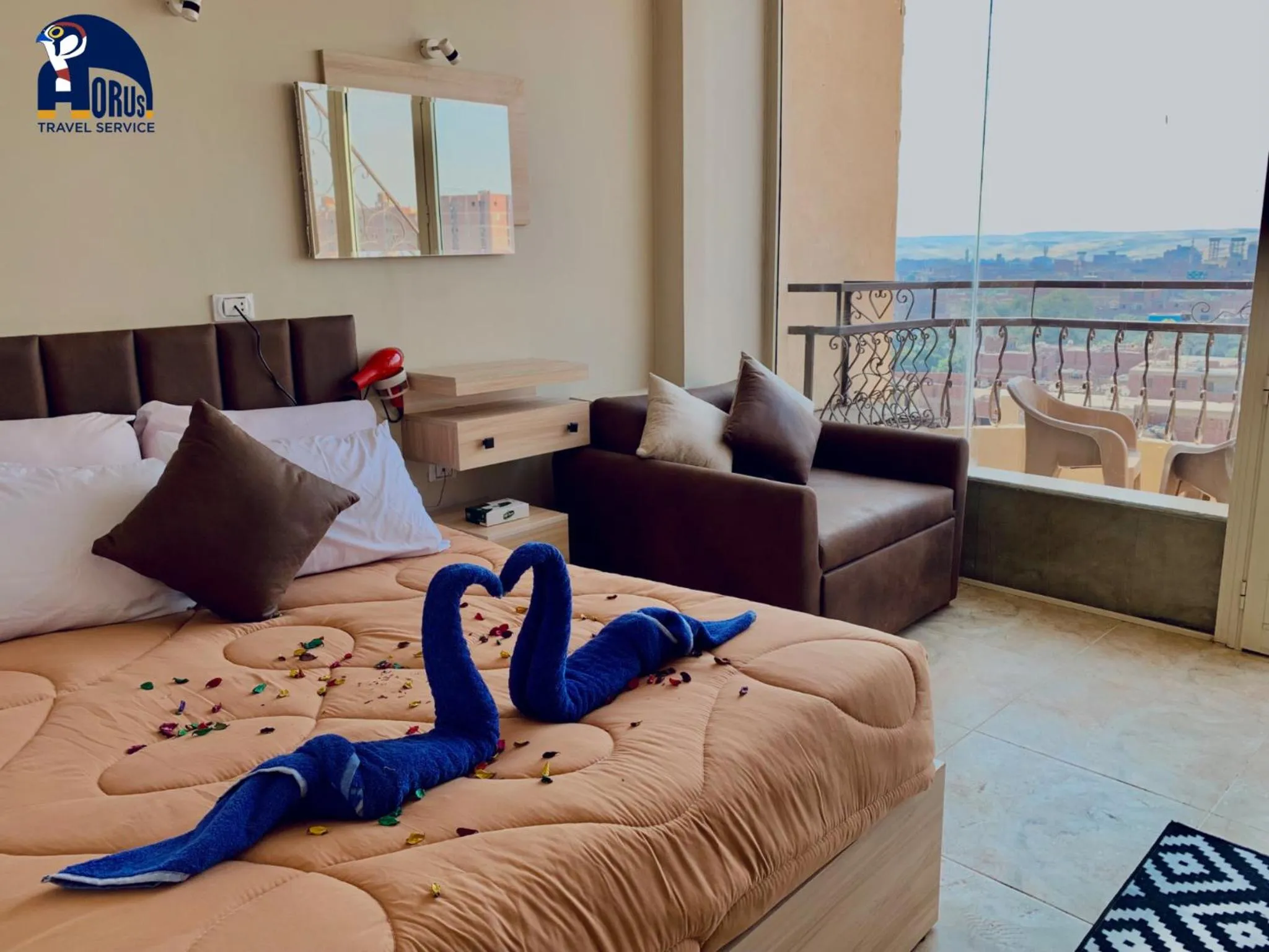 Horus Horizon INN Pyramids View