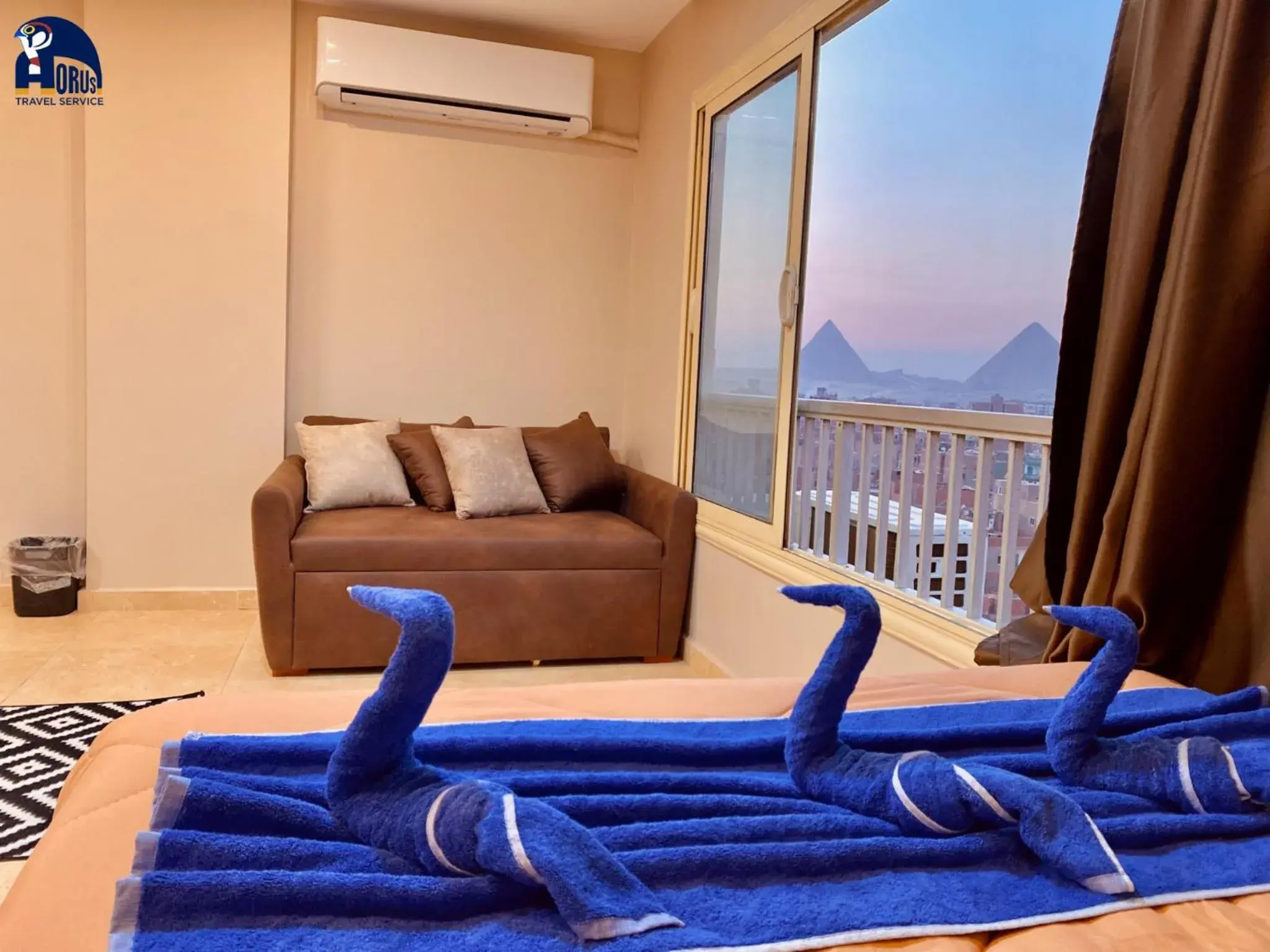 Family Room With Pyramids View in Horus Horizon INN Pyramids View Family Room With Pyramids View in Horus Horizon INN Pyramids View