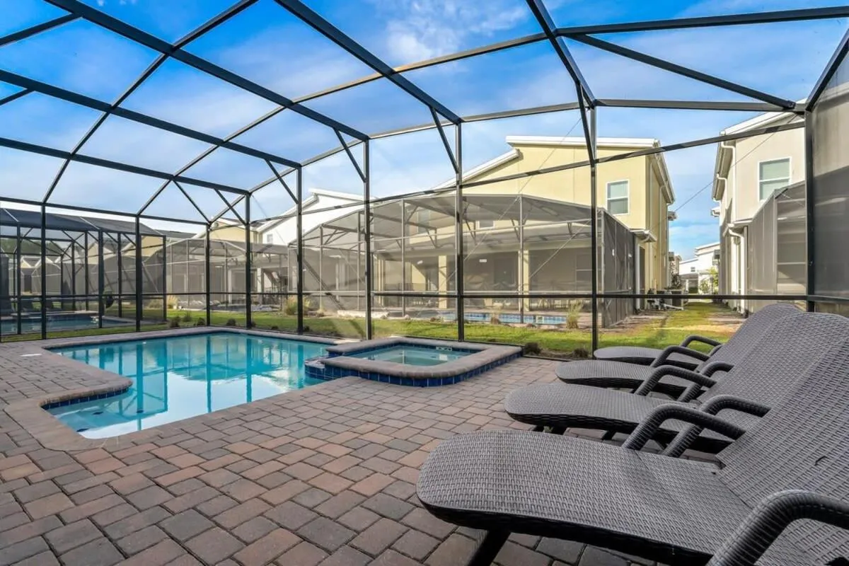 Charming Home Ideal Location Spacious Game Room