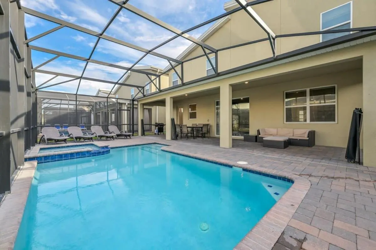 Charming Home Ideal Location Spacious Game Room
