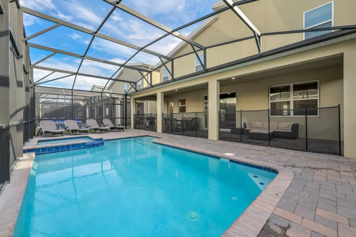 Charming Home Ideal Location Spacious Game Room