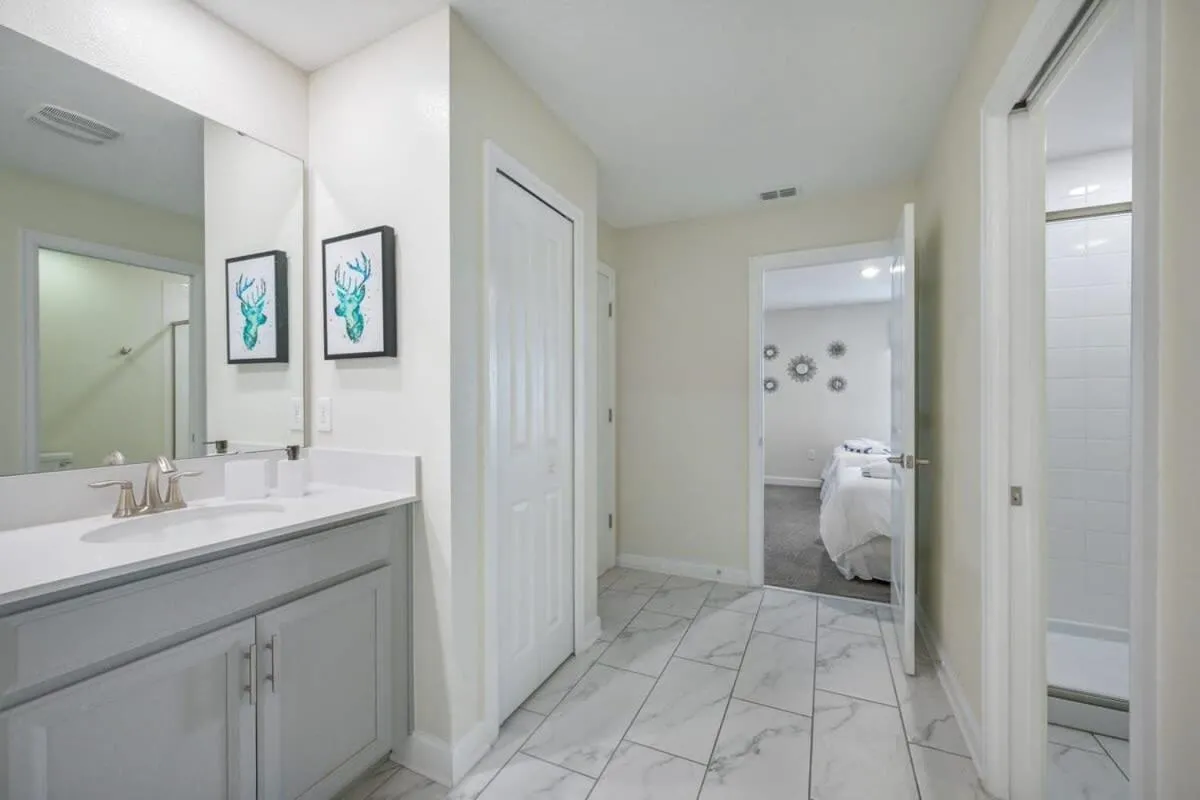 Charming Home Ideal Location Spacious Game Room